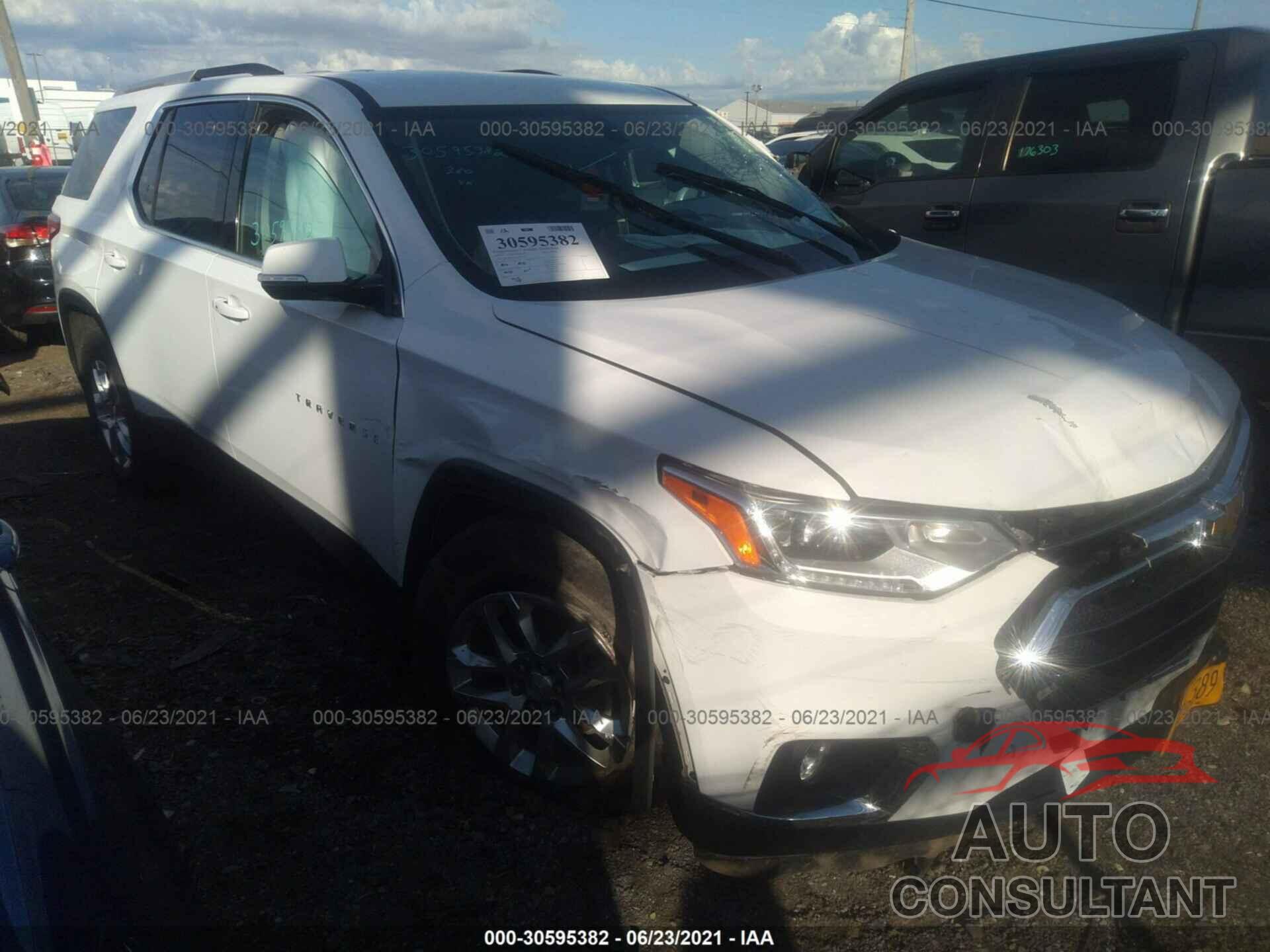 CHEVROLET TRAVERSE 2018 - 1GNERGKW4JJ127228