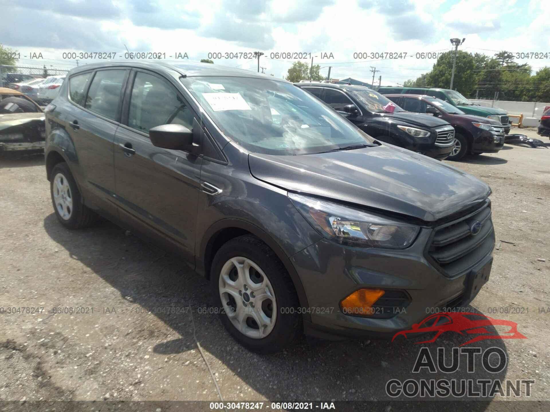 FORD ESCAPE 2018 - 1FMCU0F79JUB50863
