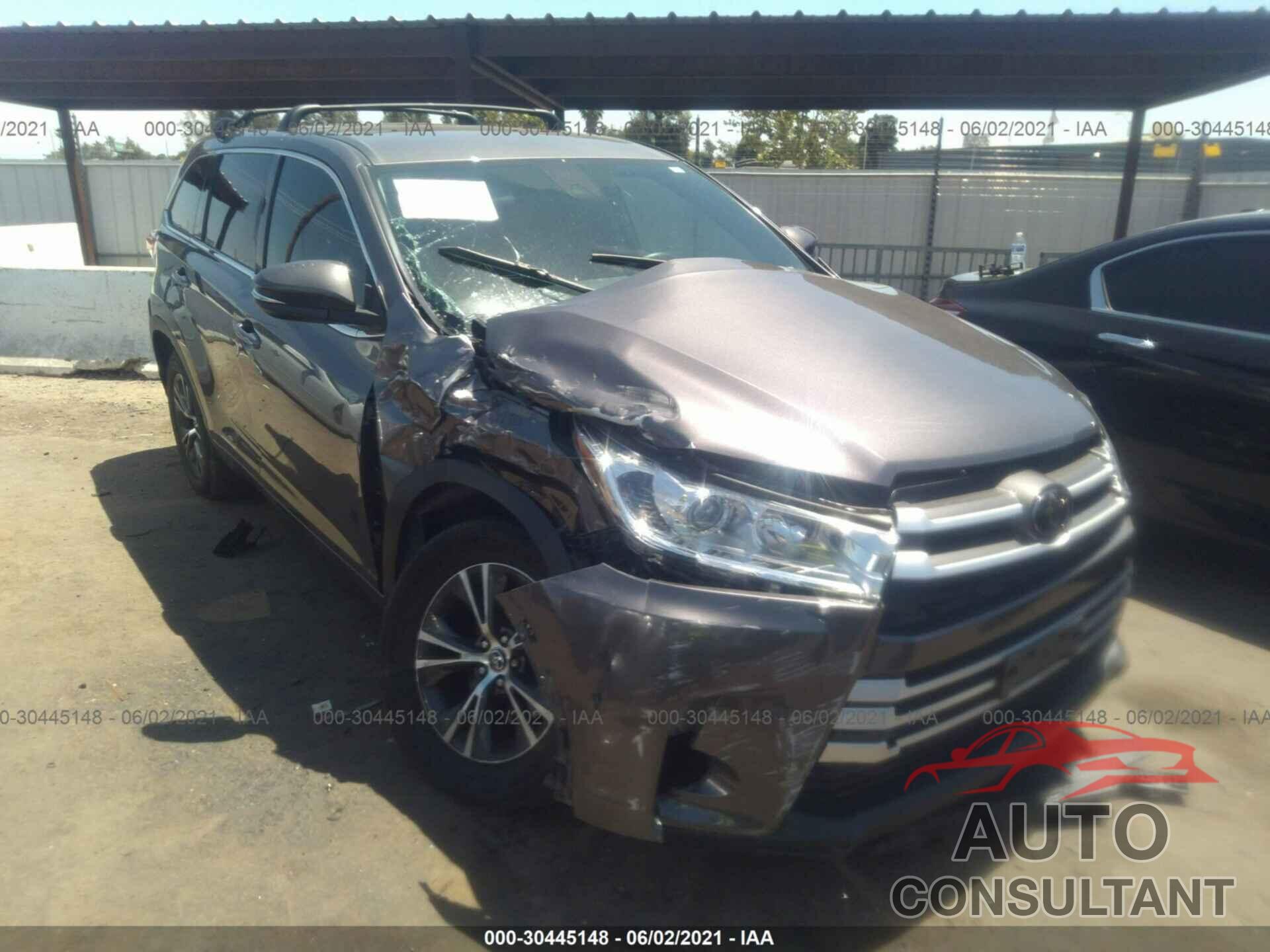 TOYOTA HIGHLANDER 2018 - 5TDZARFH6JS034397