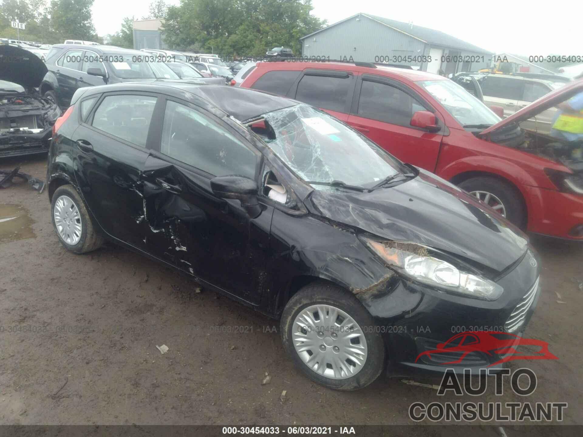 FORD FIESTA 2017 - 3FADP4TJ5HM167879