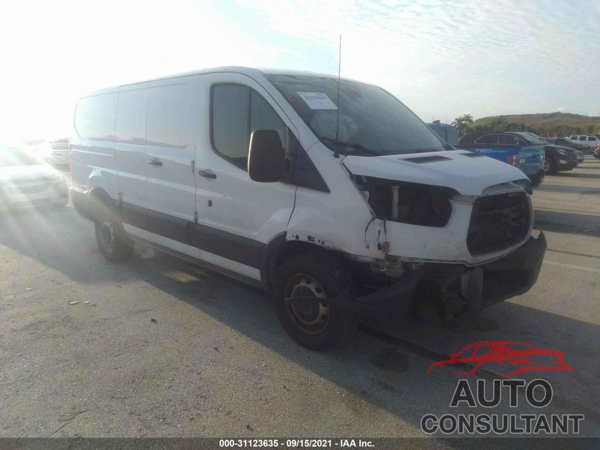 FORD TRANSIT VAN 2018 - 1FTYR1ZM8JKA01276