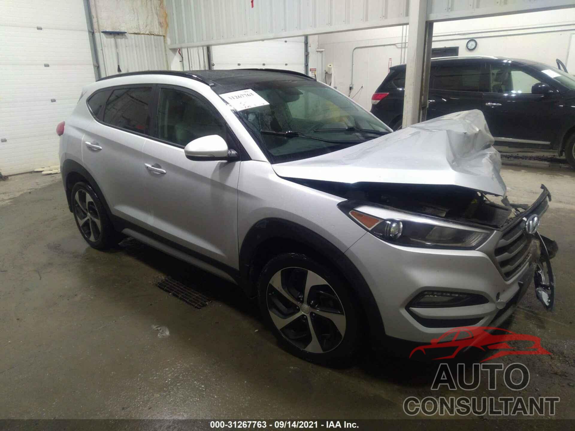 HYUNDAI TUCSON 2018 - KM8J3CA23JU777971