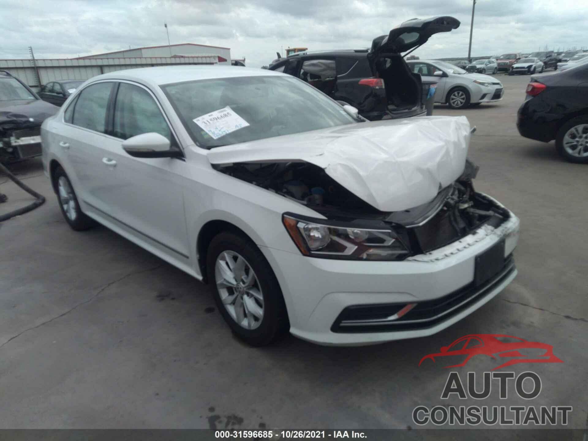 VOLKSWAGEN PASSAT 2016 - 1VWAT7A35GC056082