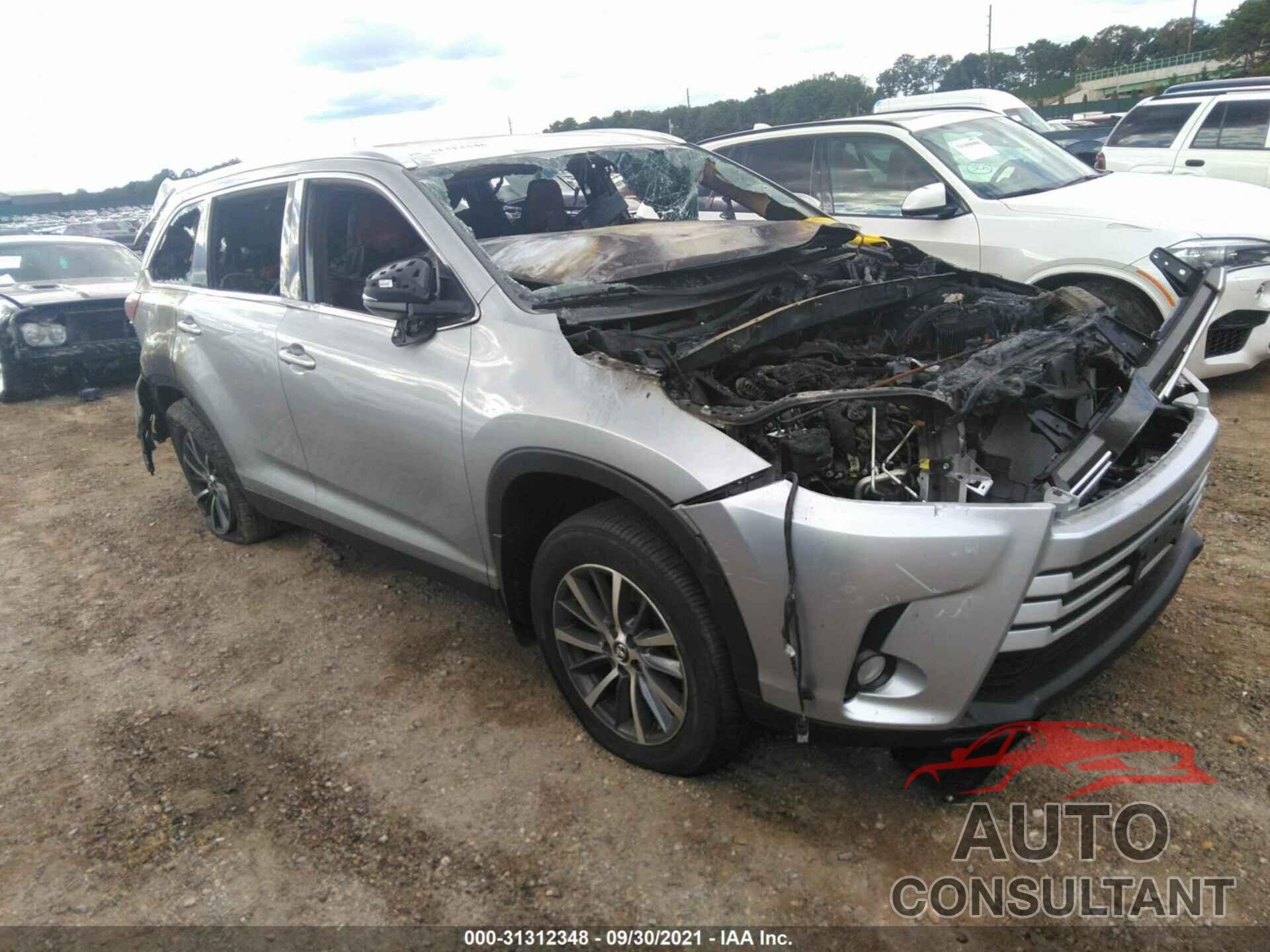 TOYOTA HIGHLANDER 2019 - 5TDJZRFH4KS706545