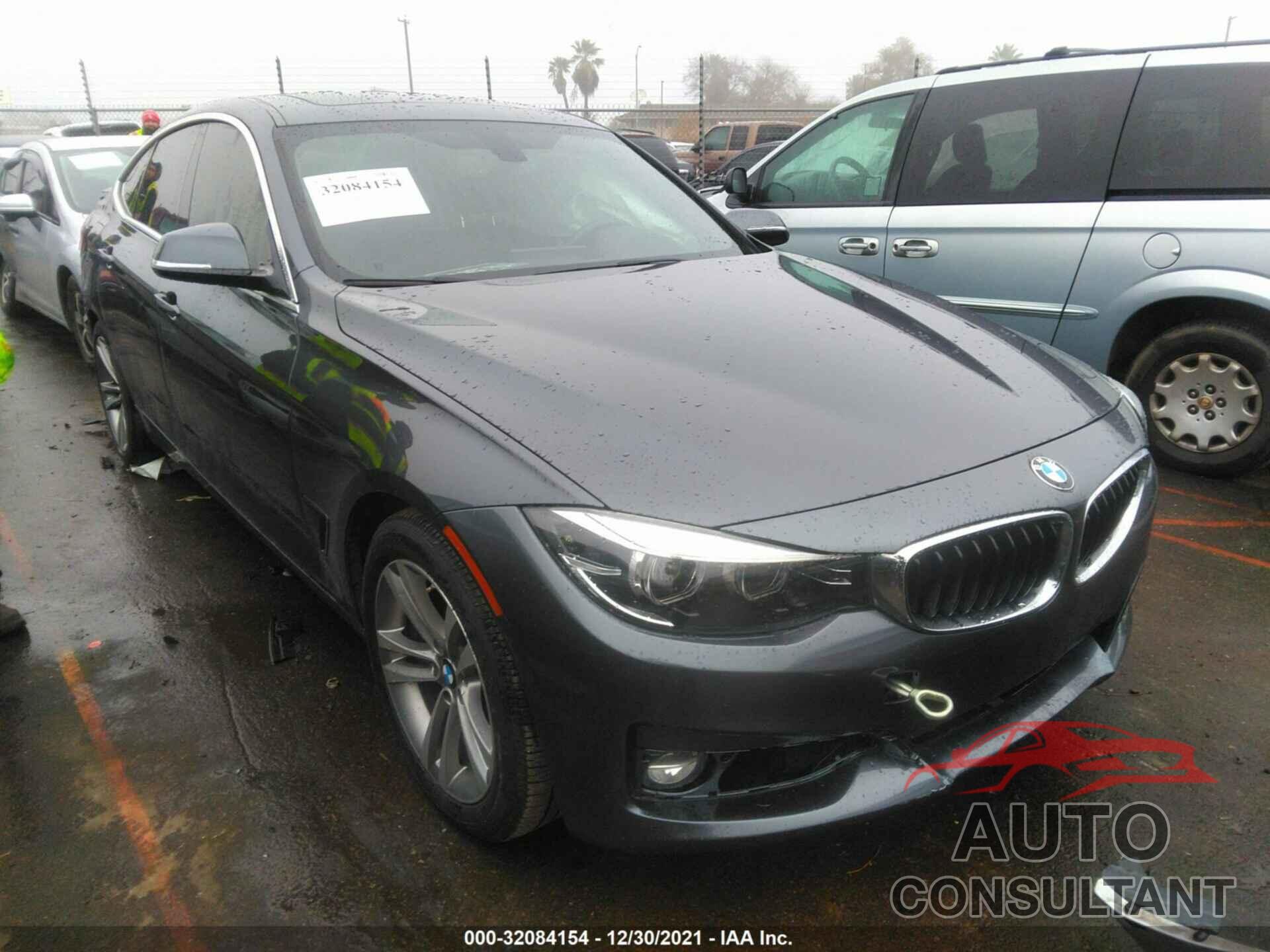 BMW 3 SERIES 2018 - WBA8Z9C5XJG828051
