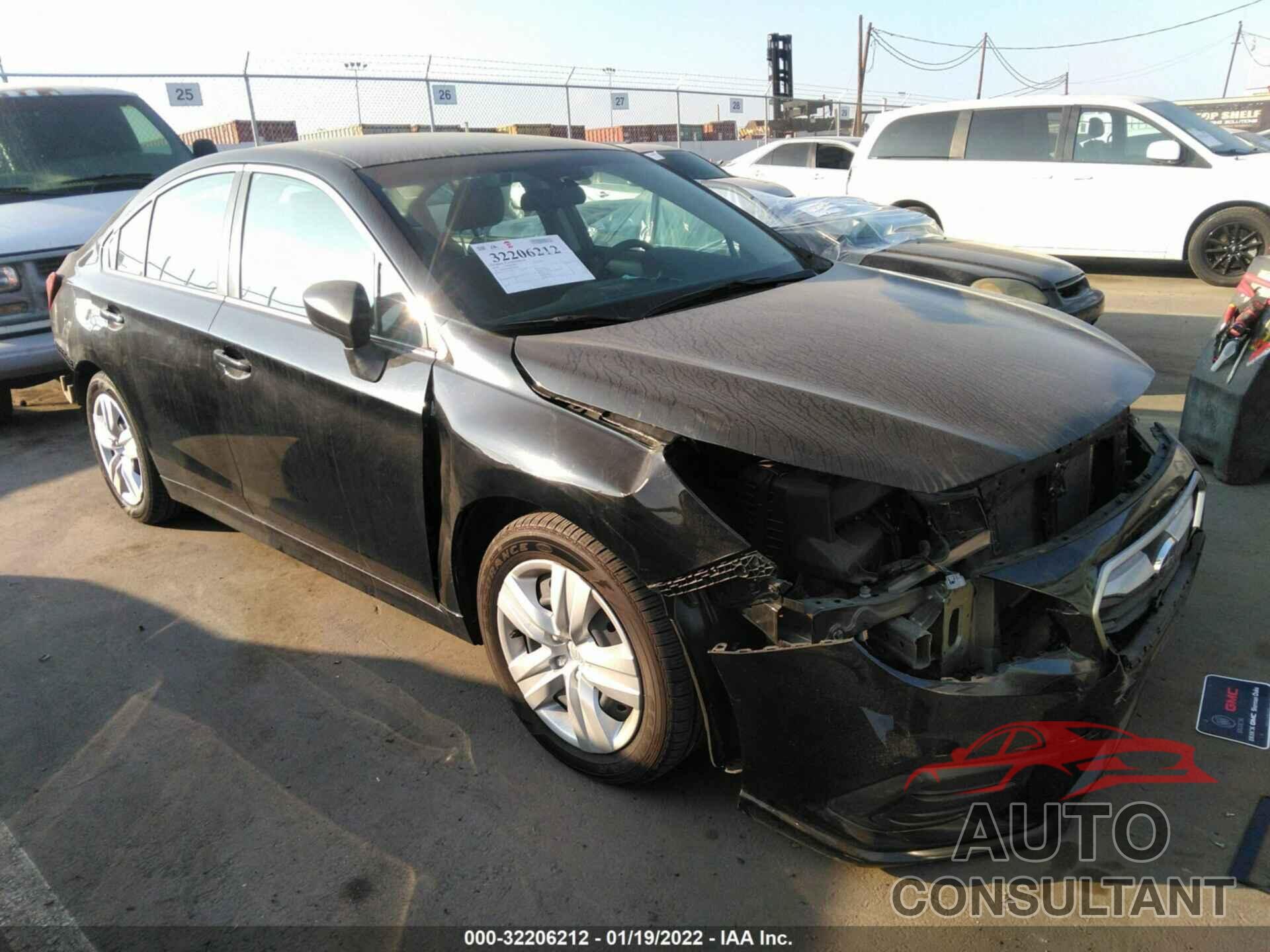SUBARU LEGACY 2018 - 4S3BNAA69J3044887