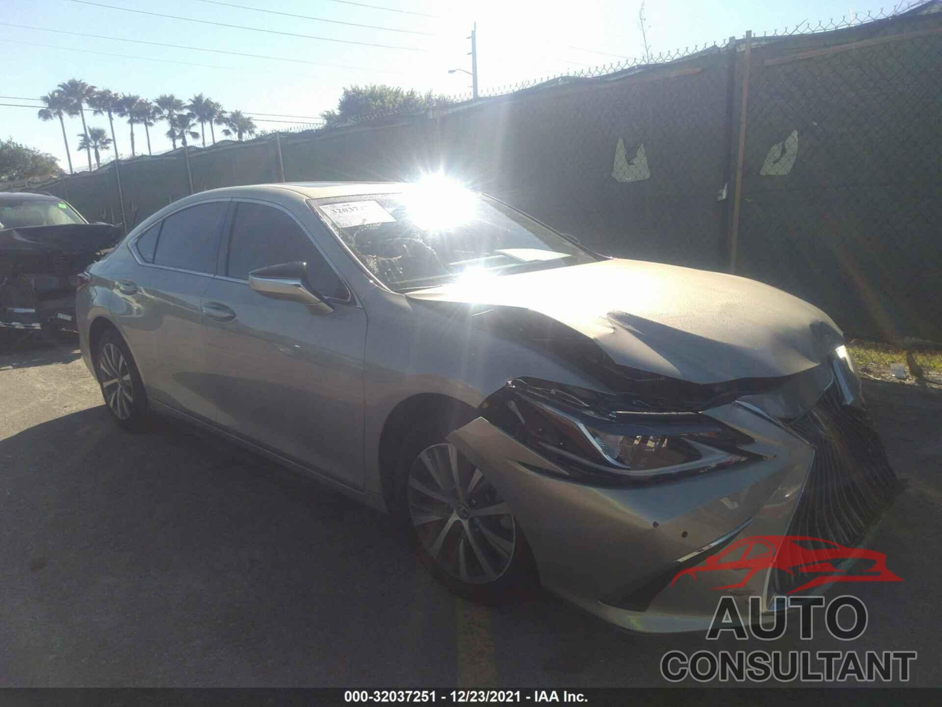 LEXUS ES 2021 - 58ADZ1B12MU096297