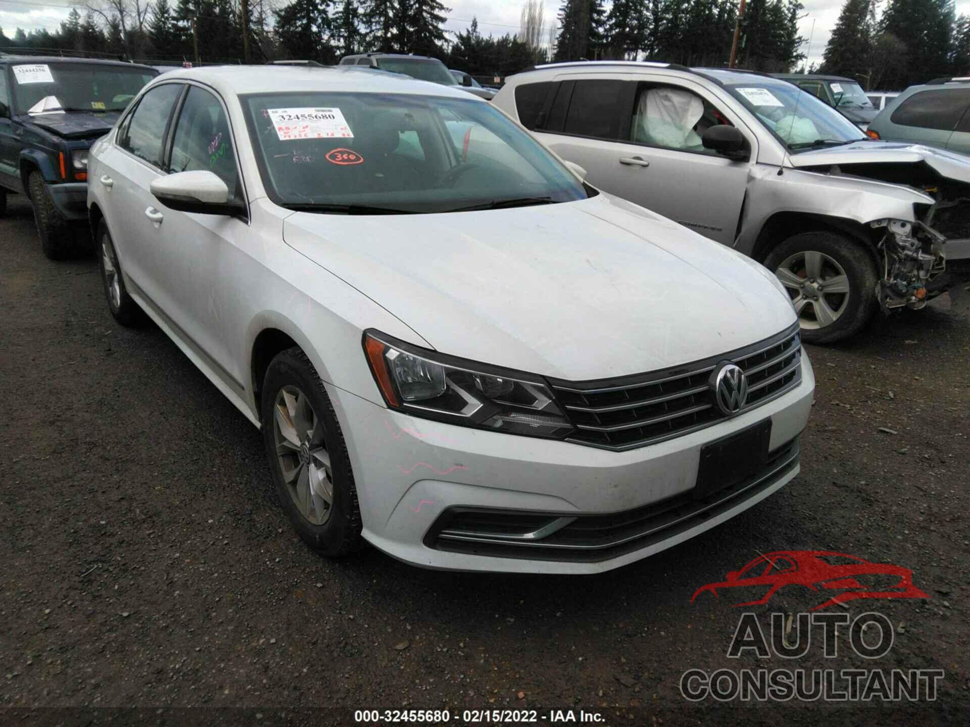 VOLKSWAGEN PASSAT 2016 - 1VWAT7A37GC043270