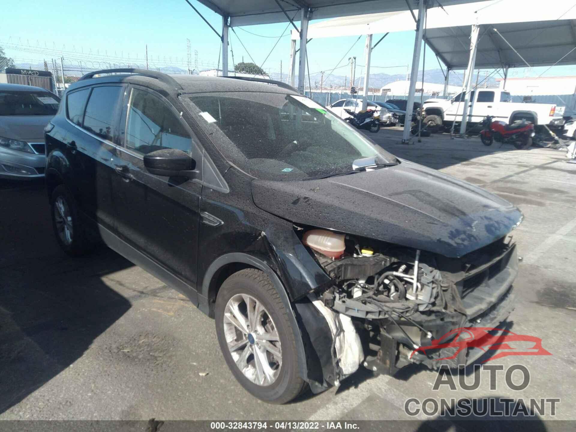 FORD ESCAPE 2018 - 1FMCU0GD6JUB28811