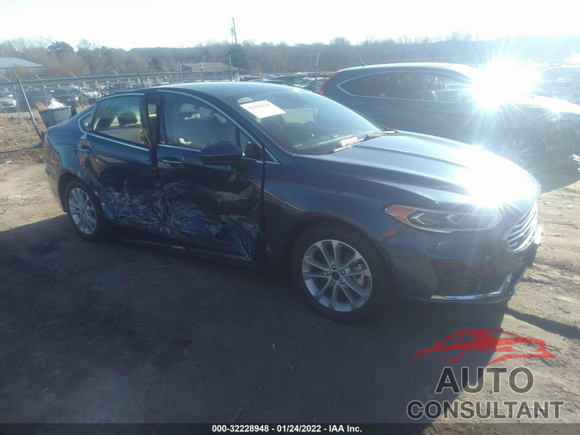 FORD FUSION HYBRID 2019 - 3FA6P0MU2KR181548