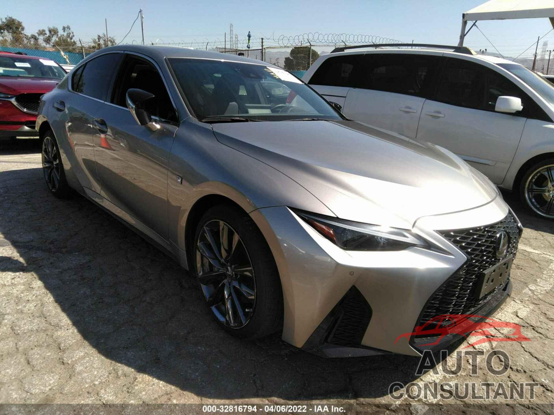 LEXUS IS 2021 - JTHGZ1B29M5044952