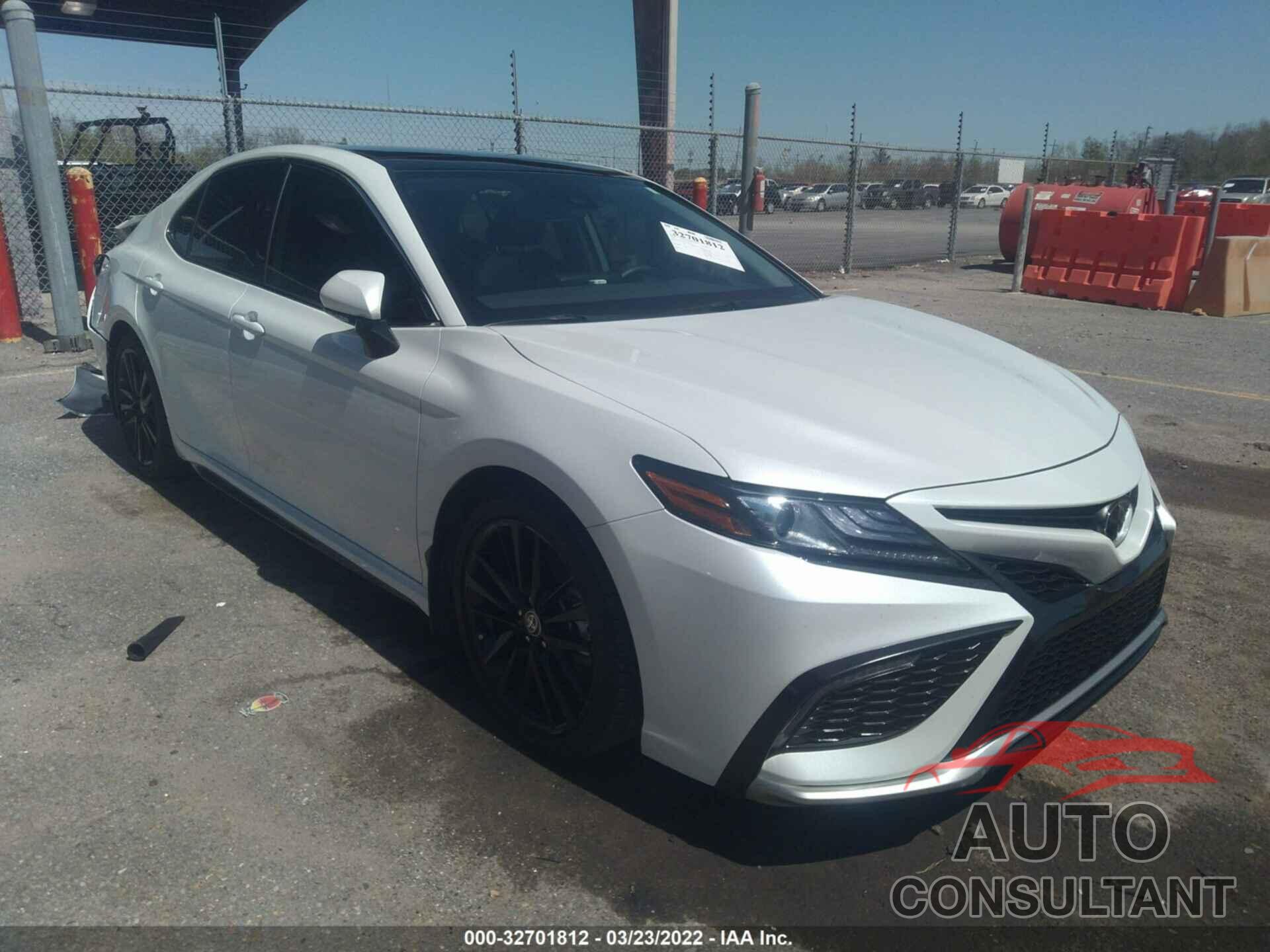TOYOTA CAMRY 2022 - 4T1K61AK2NU020842