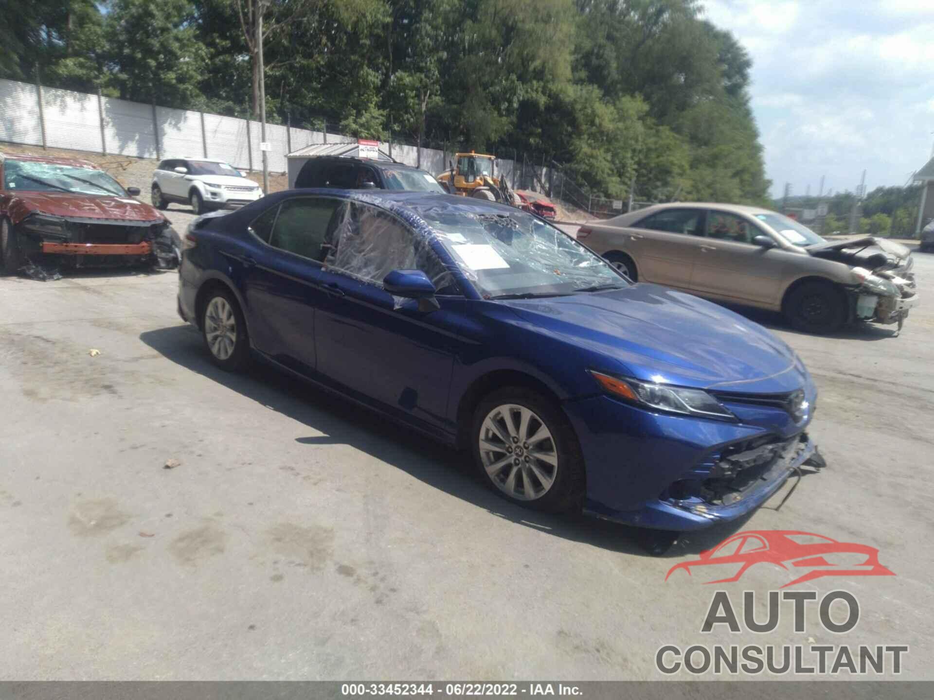 TOYOTA CAMRY 2018 - 4T1B11HK4JU606523