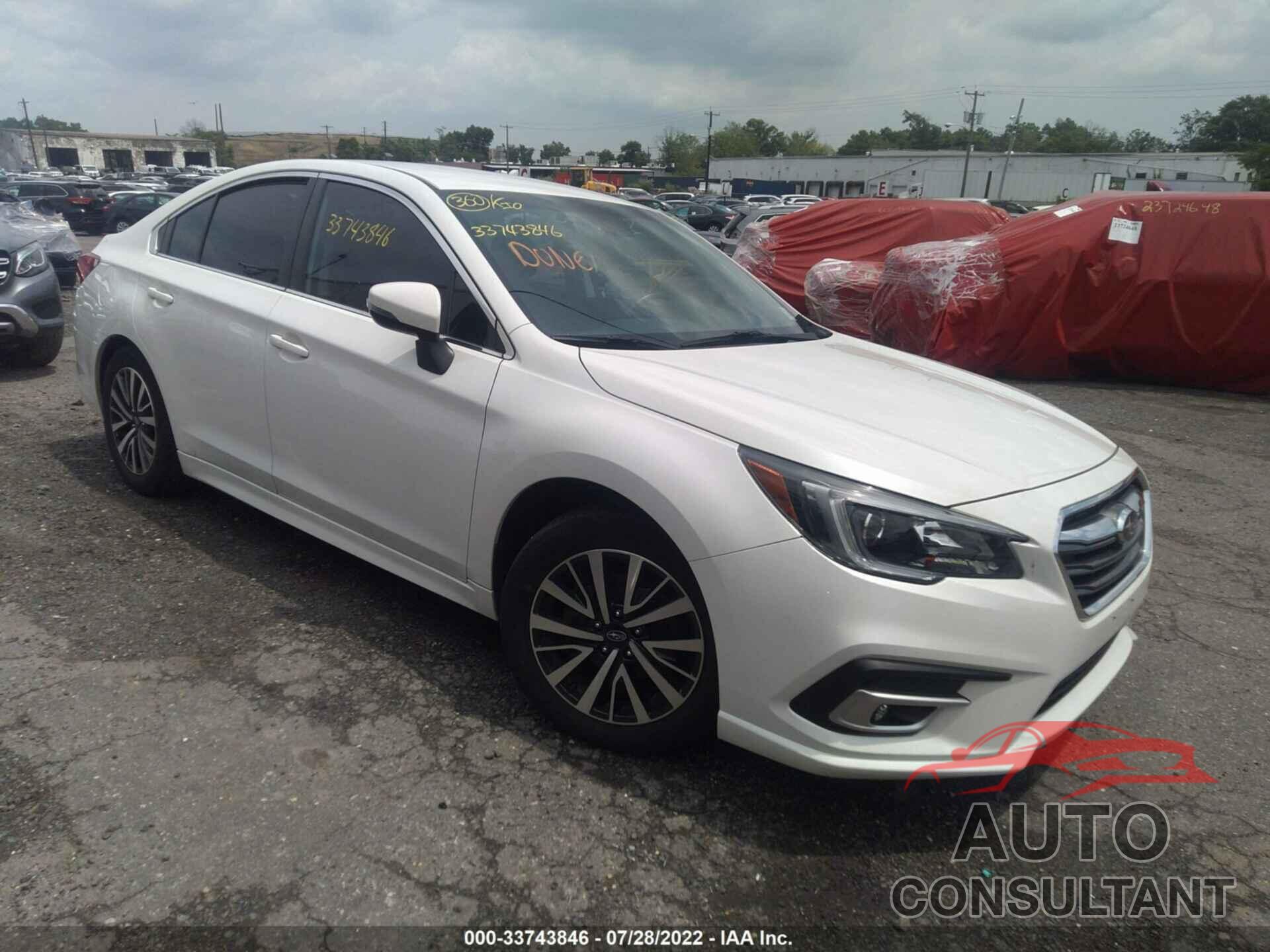 SUBARU LEGACY 2019 - 4S3BNAF69K3032202