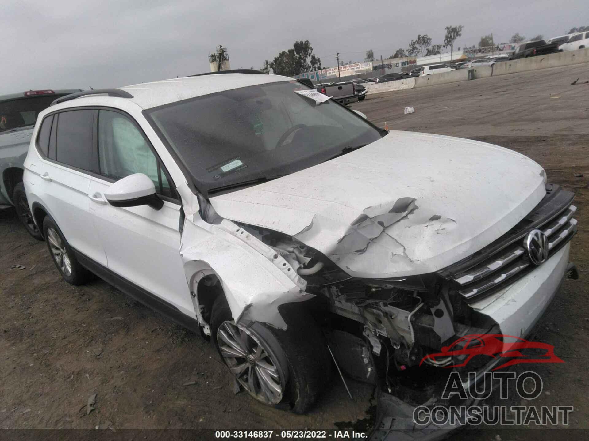 VOLKSWAGEN TIGUAN 2018 - 3VV1B7AX9JM049474