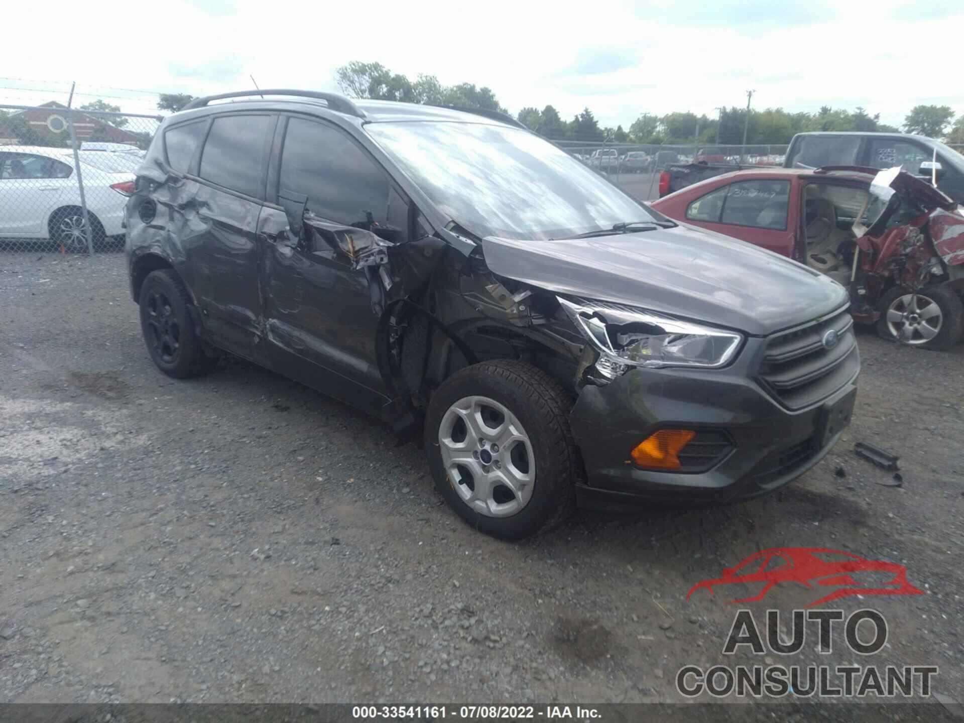FORD ESCAPE 2017 - 1FMCU0F71HUC14050