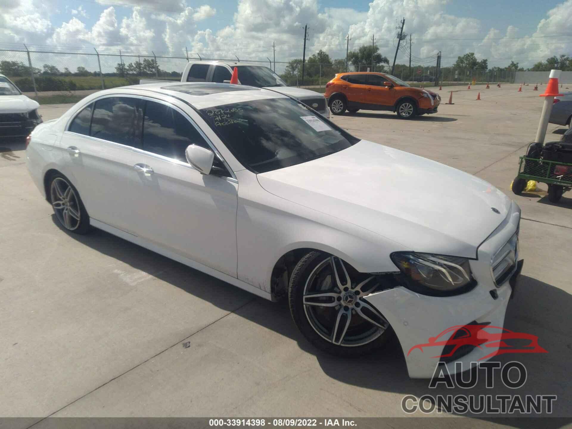 MERCEDES-BENZ E-CLASS 2018 - WDDZF4JB5JA472175
