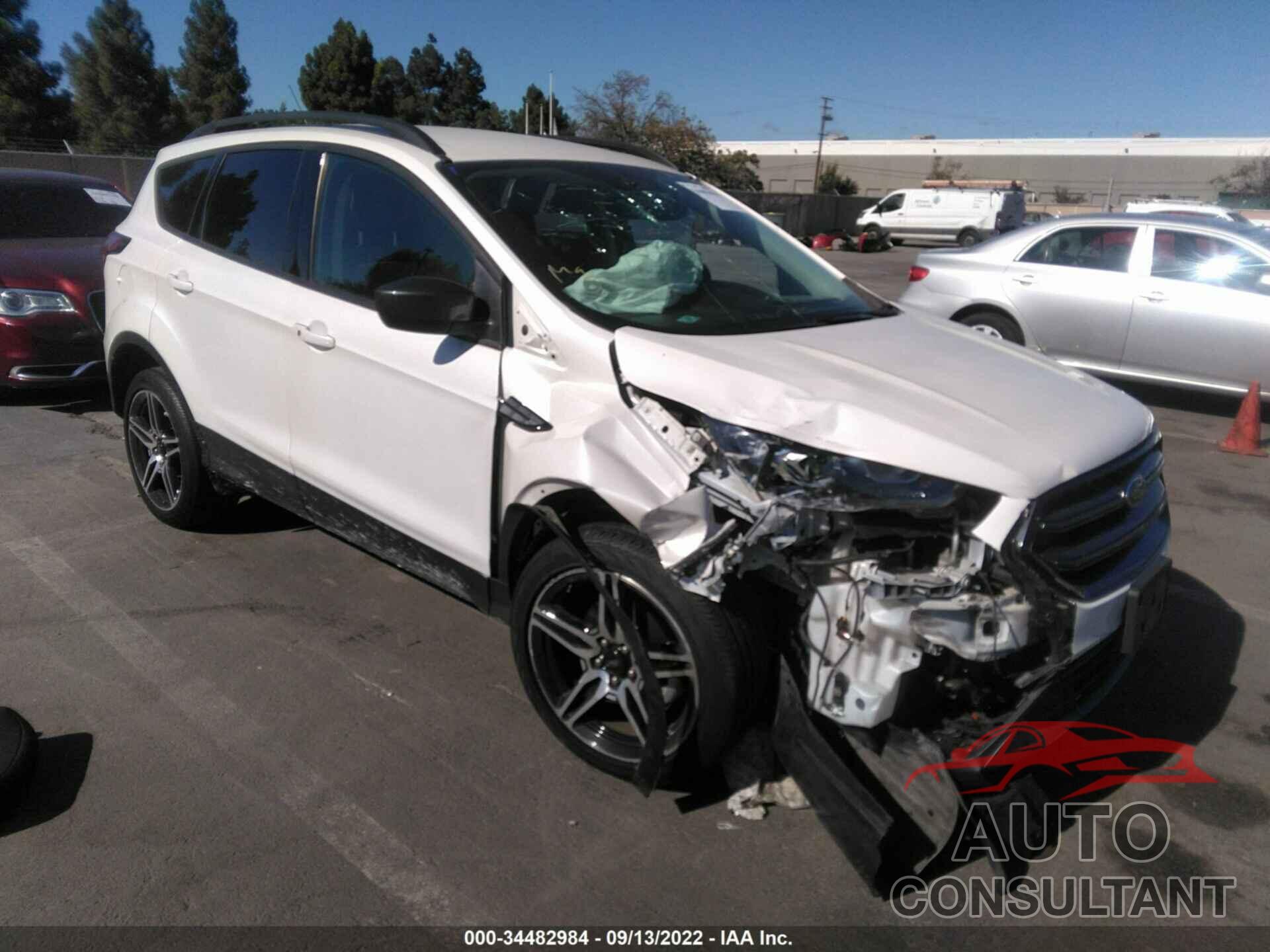 FORD ESCAPE 2019 - 1FMCU0HD3KUA20856