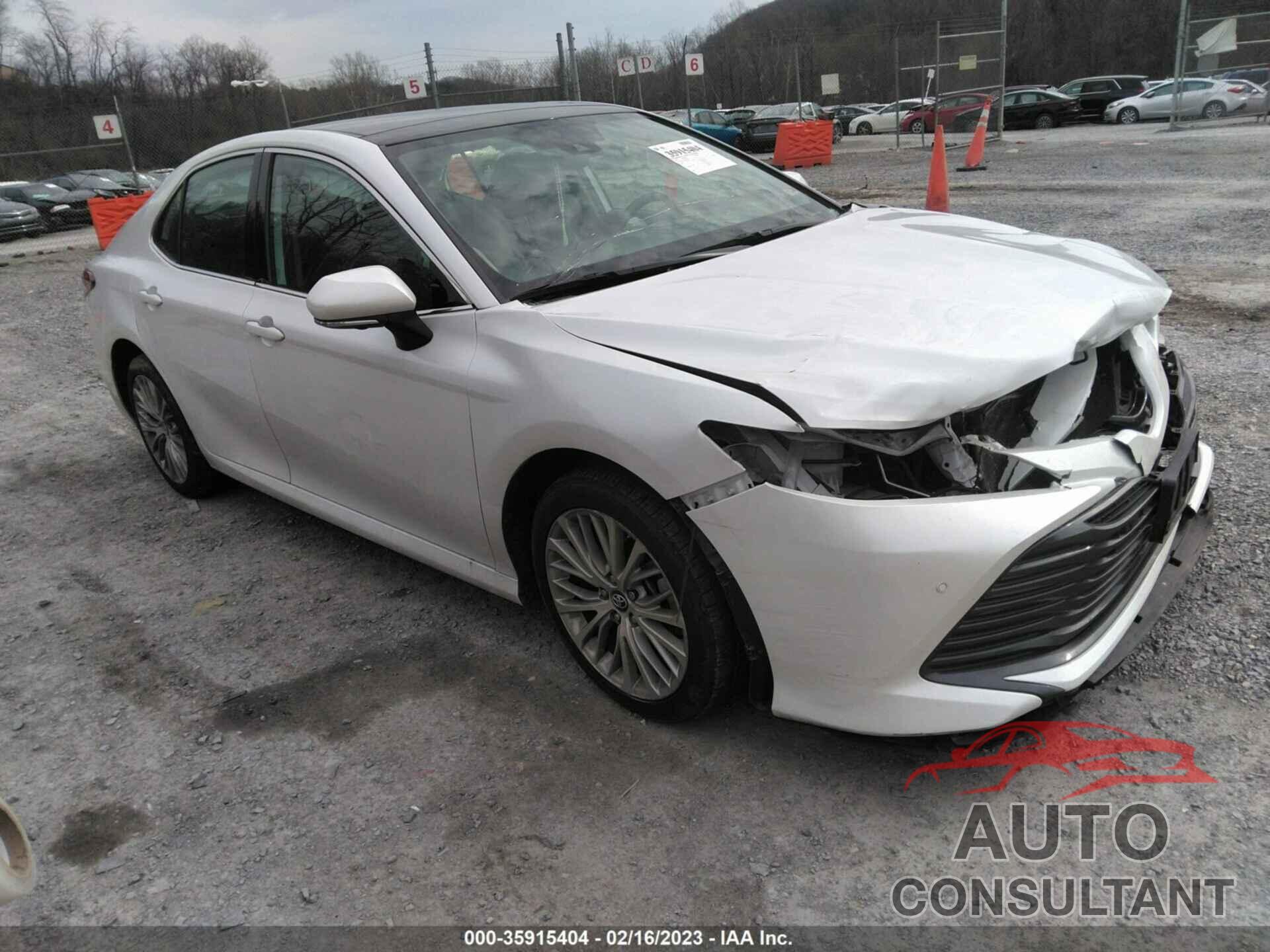 TOYOTA CAMRY 2019 - 4T1B11HK0KU688395