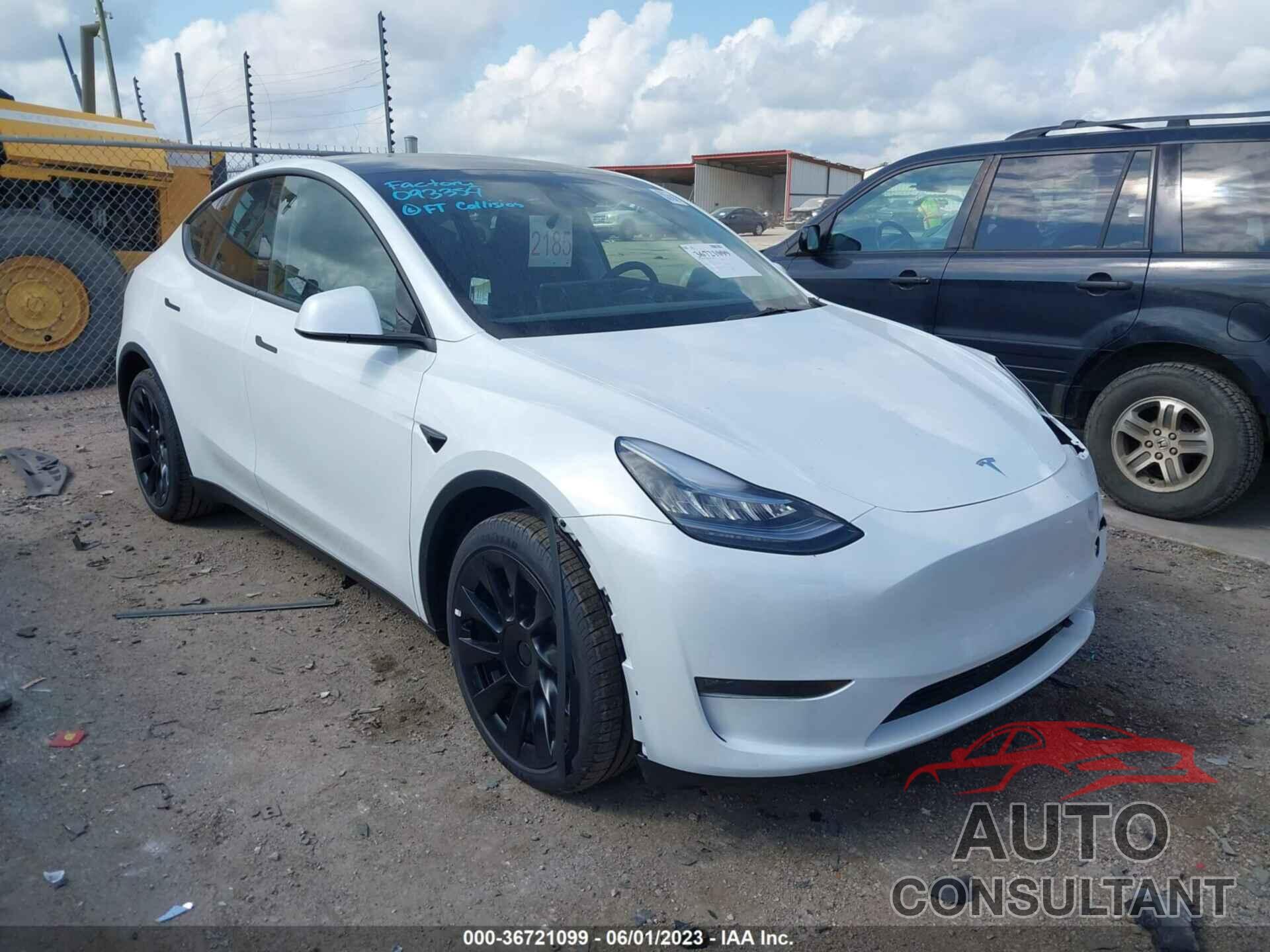 TESLA MODEL Y 2023 - 7SAYGDEE6PA093354