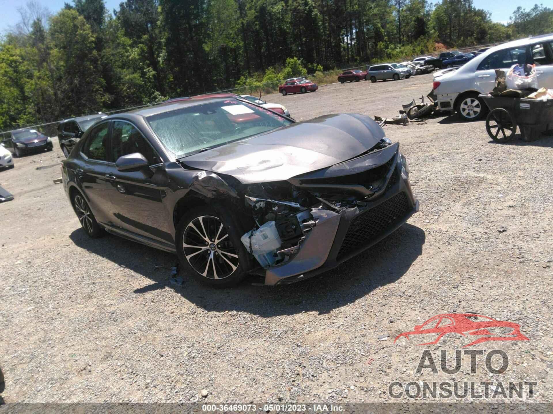 TOYOTA CAMRY 2018 - 4T1B11HK7JU567376