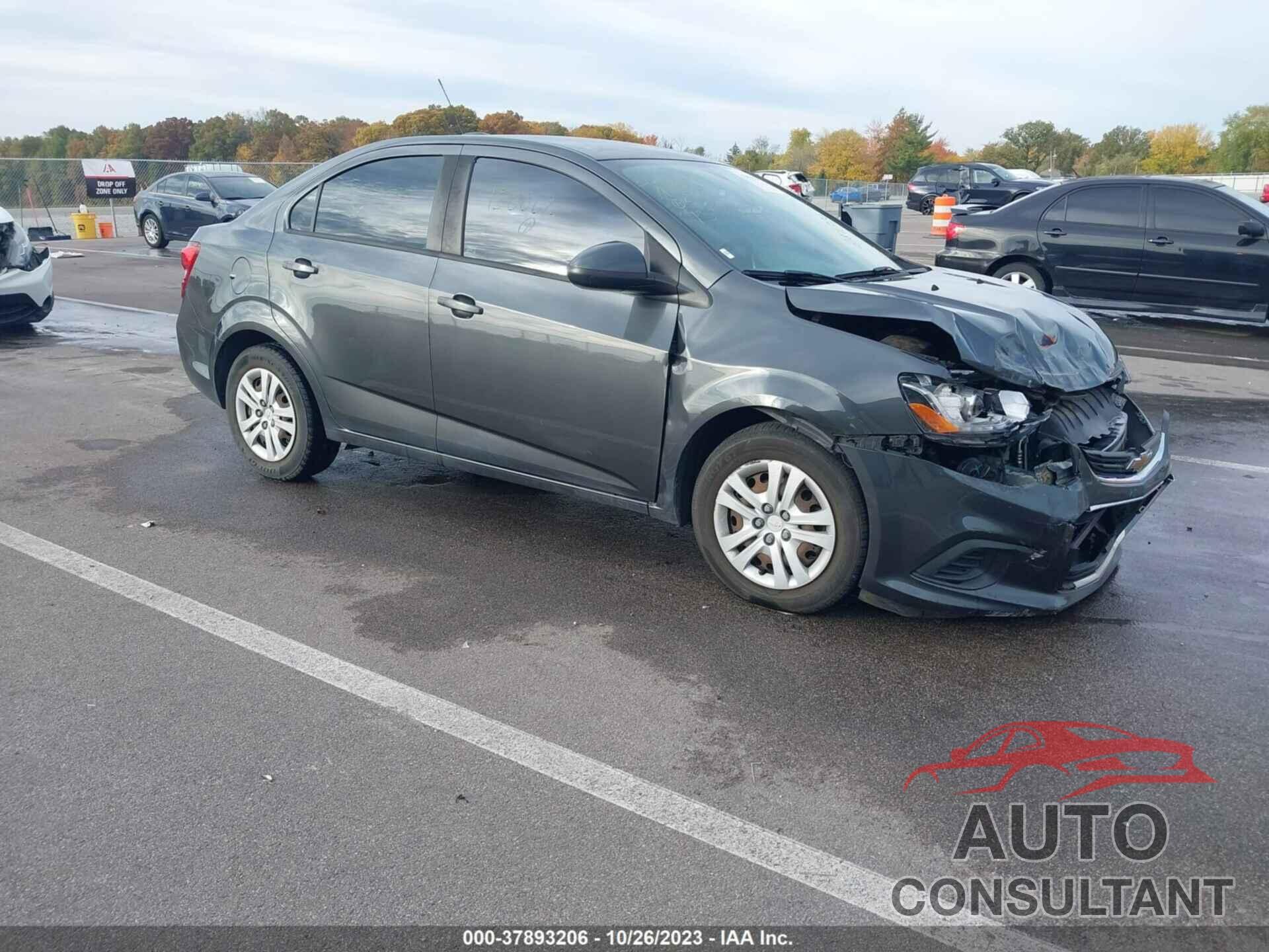 CHEVROLET SONIC 2017 - 1G1JB5SH8H4150062