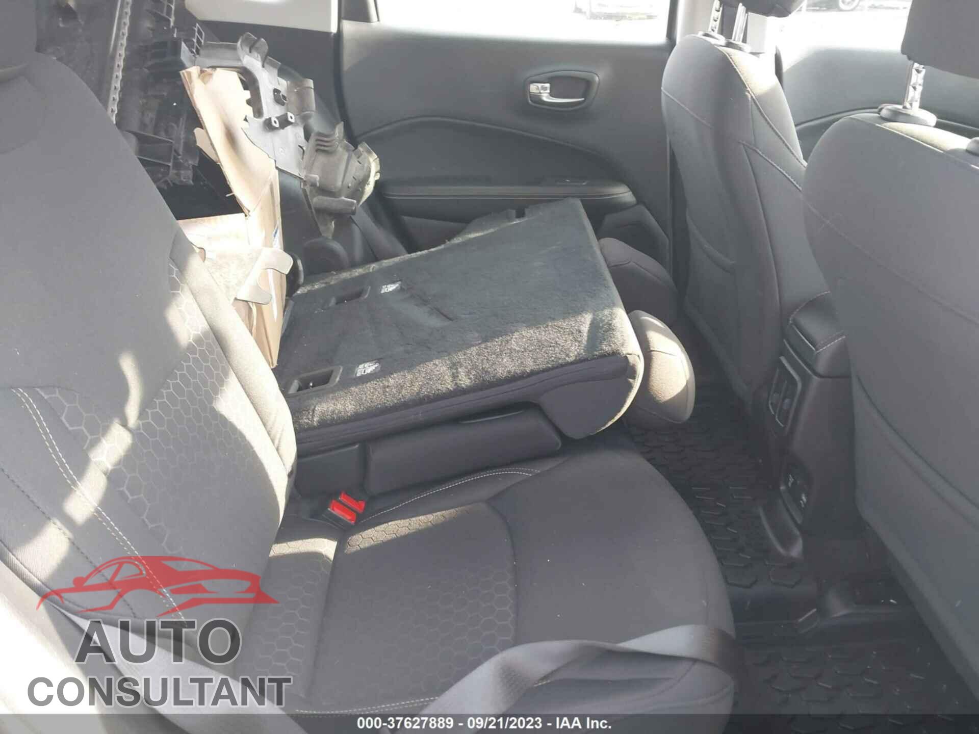 JEEP COMPASS 2019 - 3C4NJDAB4KT834157