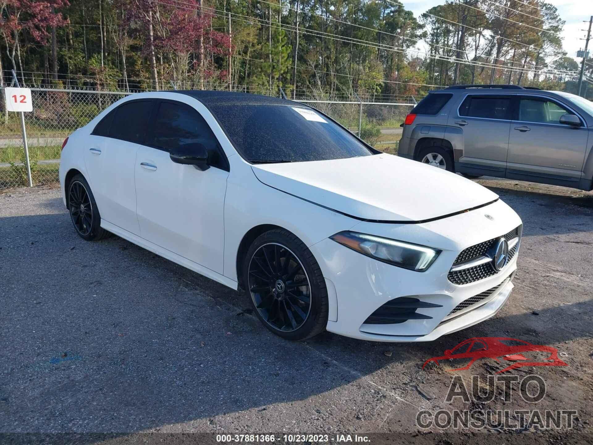 MERCEDES-BENZ A 220 2022 - W1K3G4EB1NJ339030