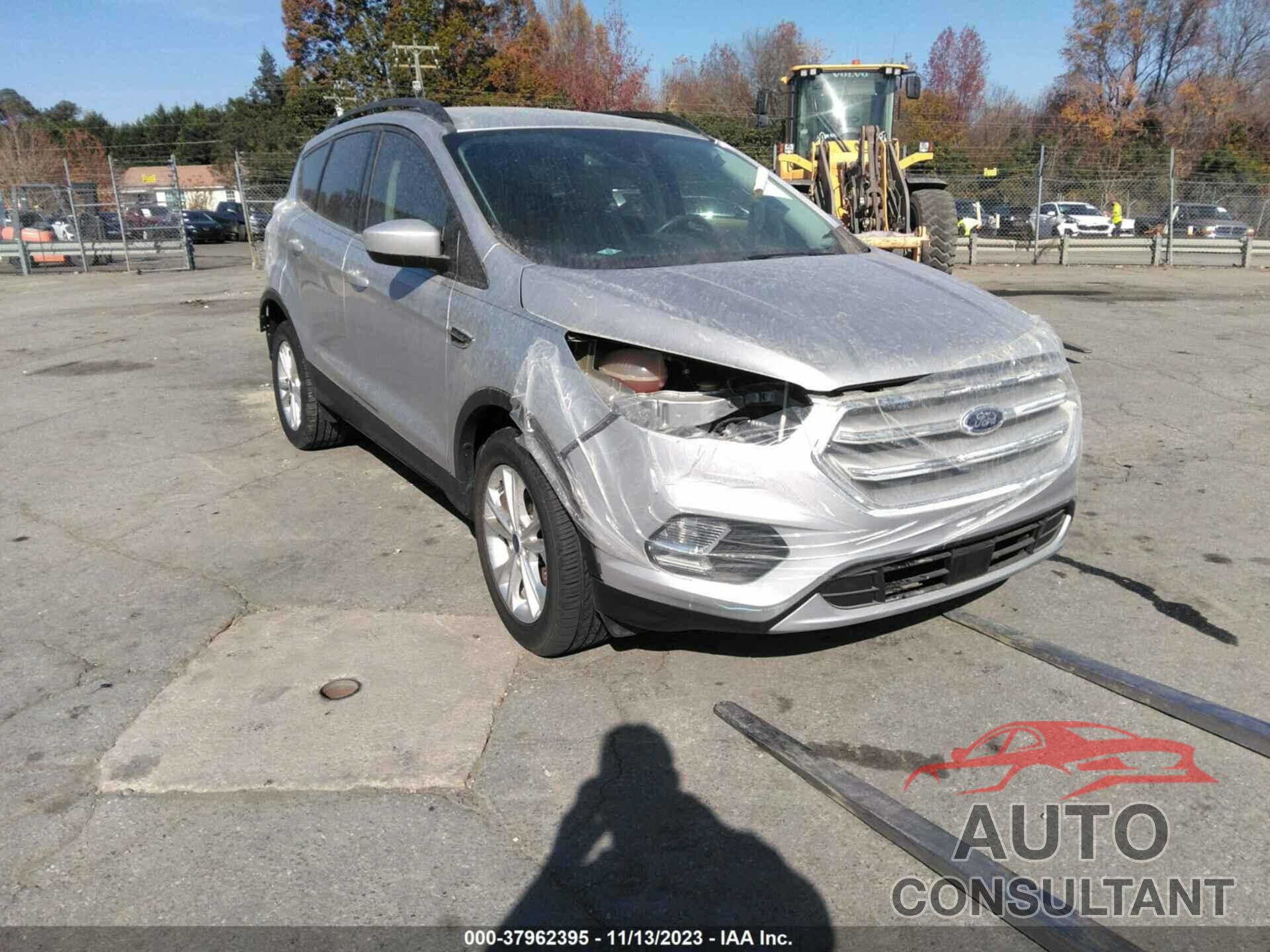 FORD ESCAPE 2018 - 1FMCU0HD6JUA79009