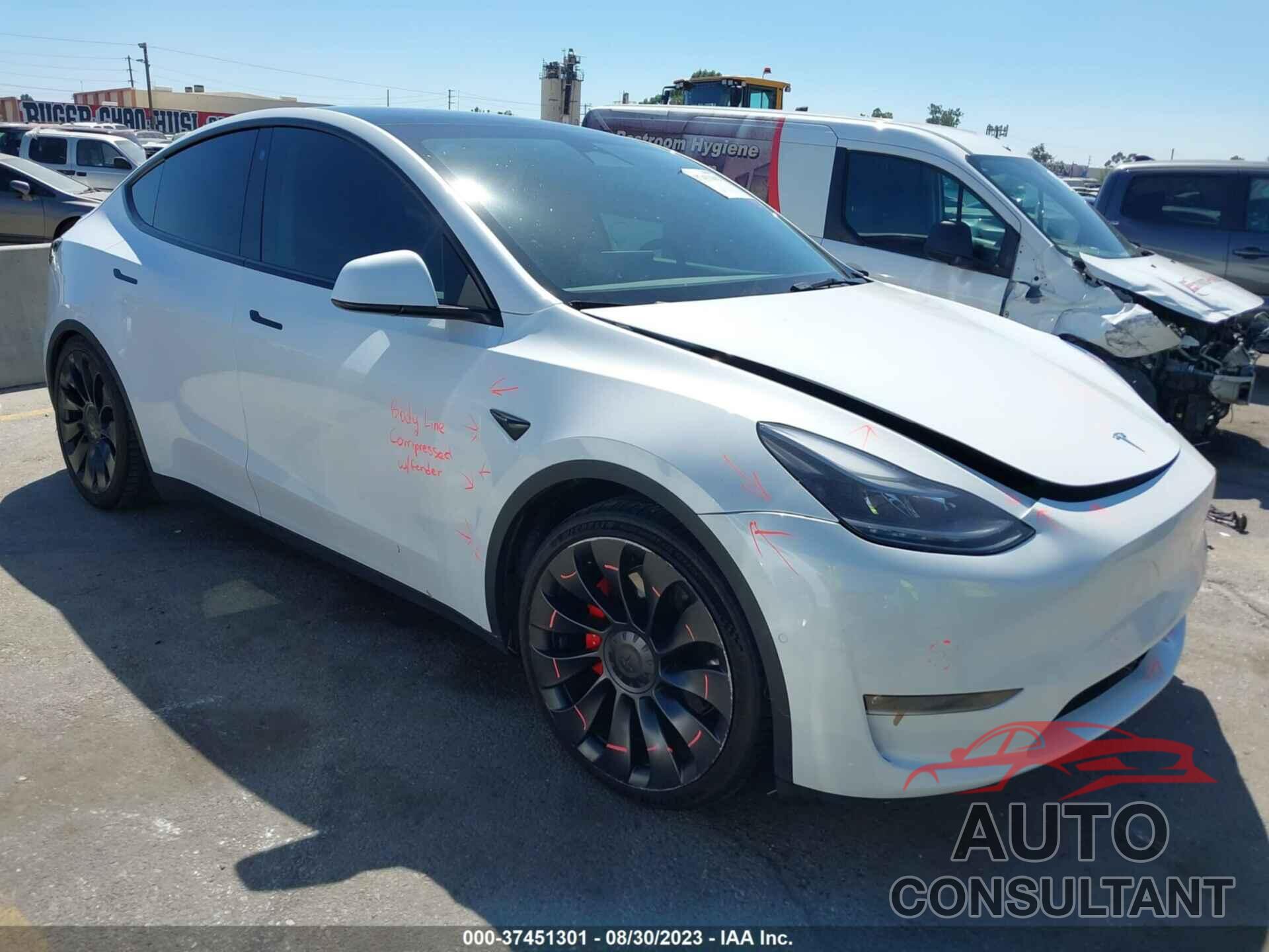 TESLA MODEL Y 2022 - 7SAYGDEF5NF443842