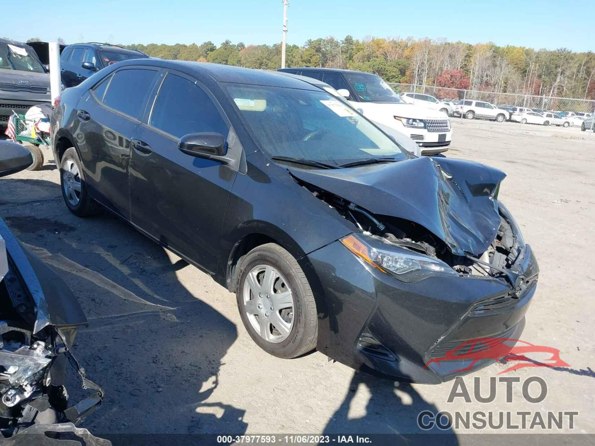 TOYOTA COROLLA 2018 - 5YFBURHE2JP821772