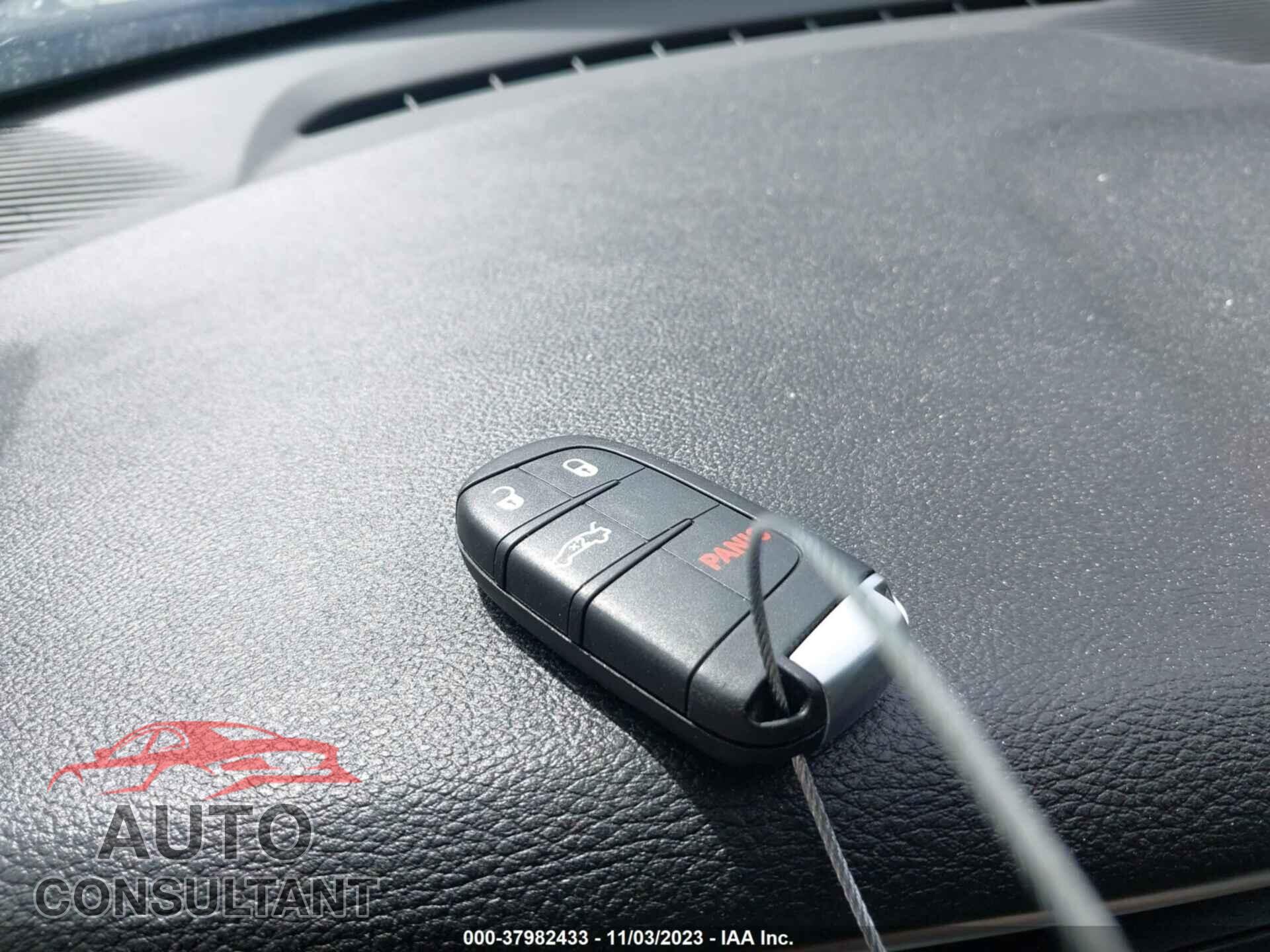 DODGE CHALLENGER 2020 - 2C3CDZAG2LH132716