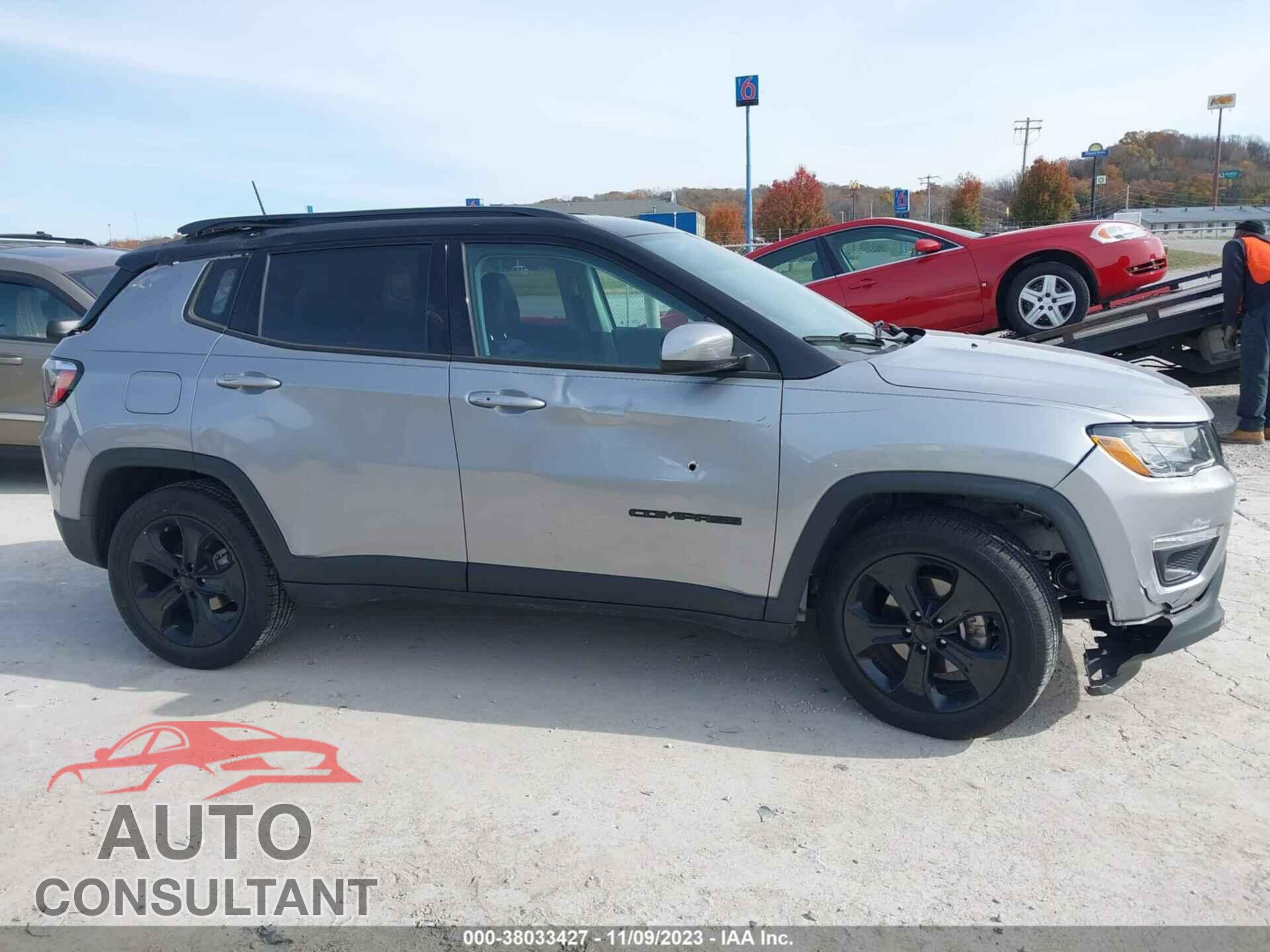 JEEP COMPASS 2019 - 3C4NJCBB9KT655007