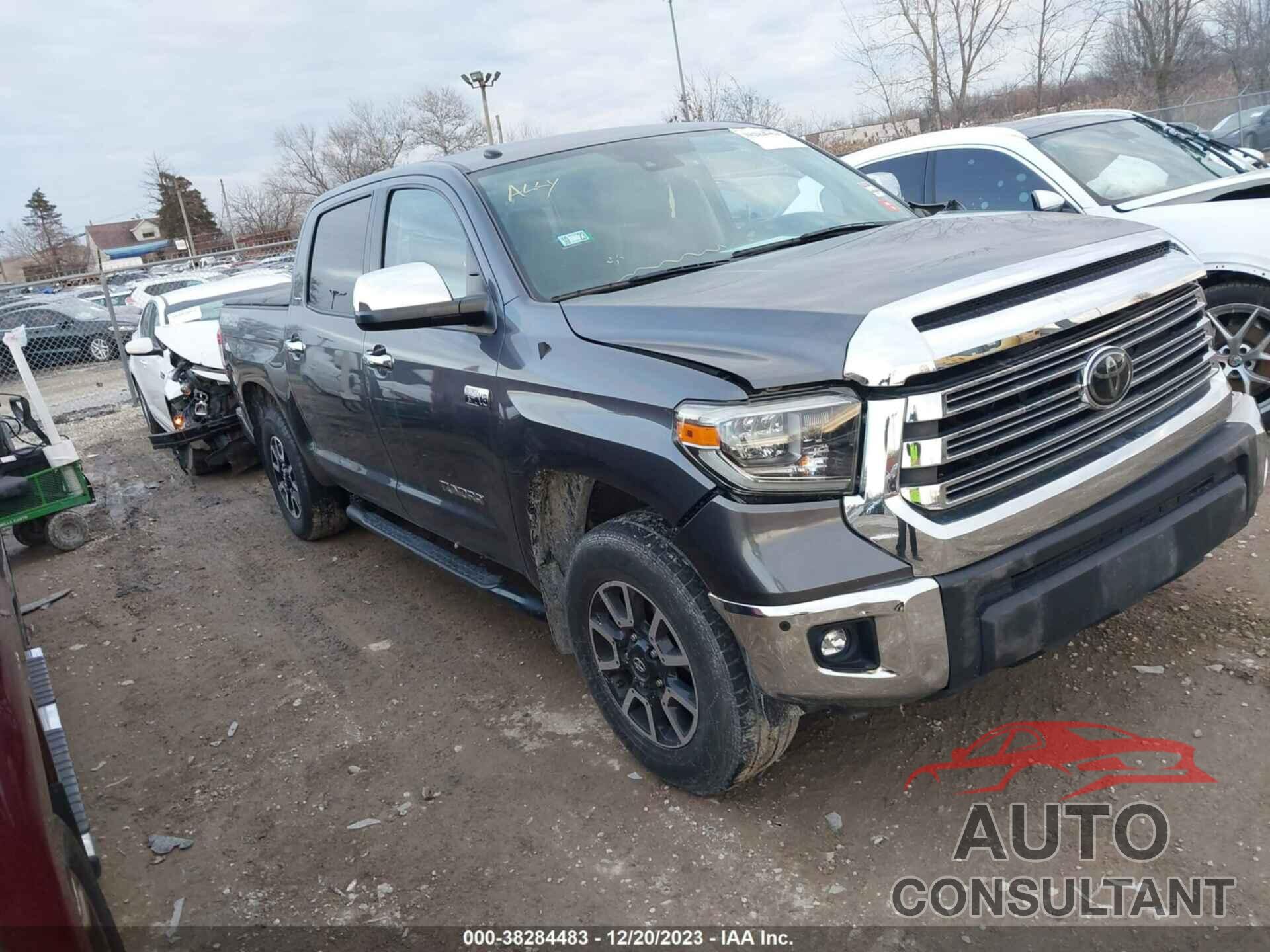 TOYOTA TUNDRA 2018 - 5TFHW5F15JX748265