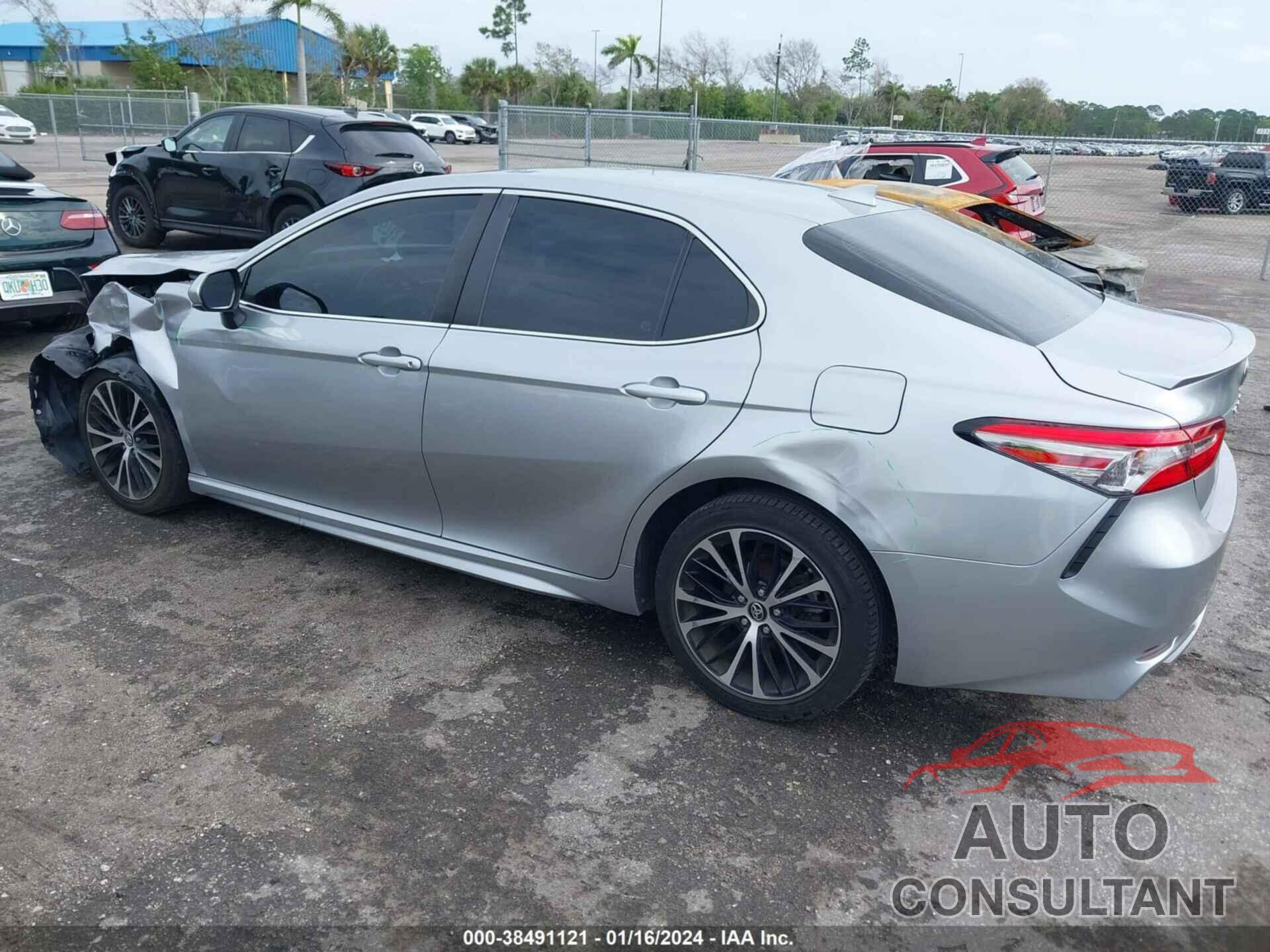 TOYOTA CAMRY 2019 - 4T1B11HK0KU783104