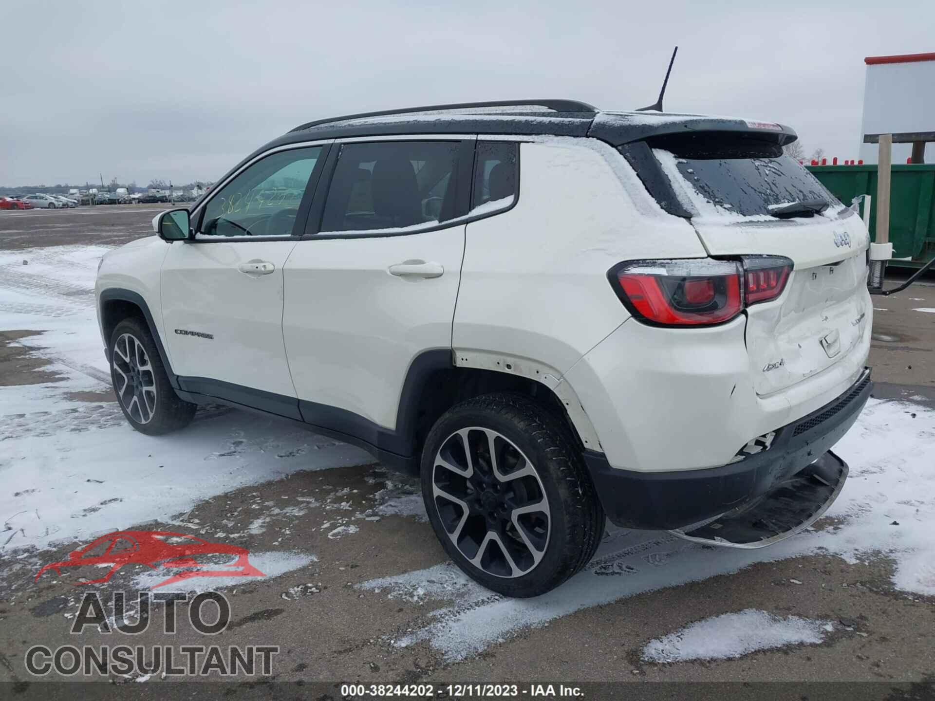 JEEP COMPASS 2018 - 3C4NJDCB1JT328443