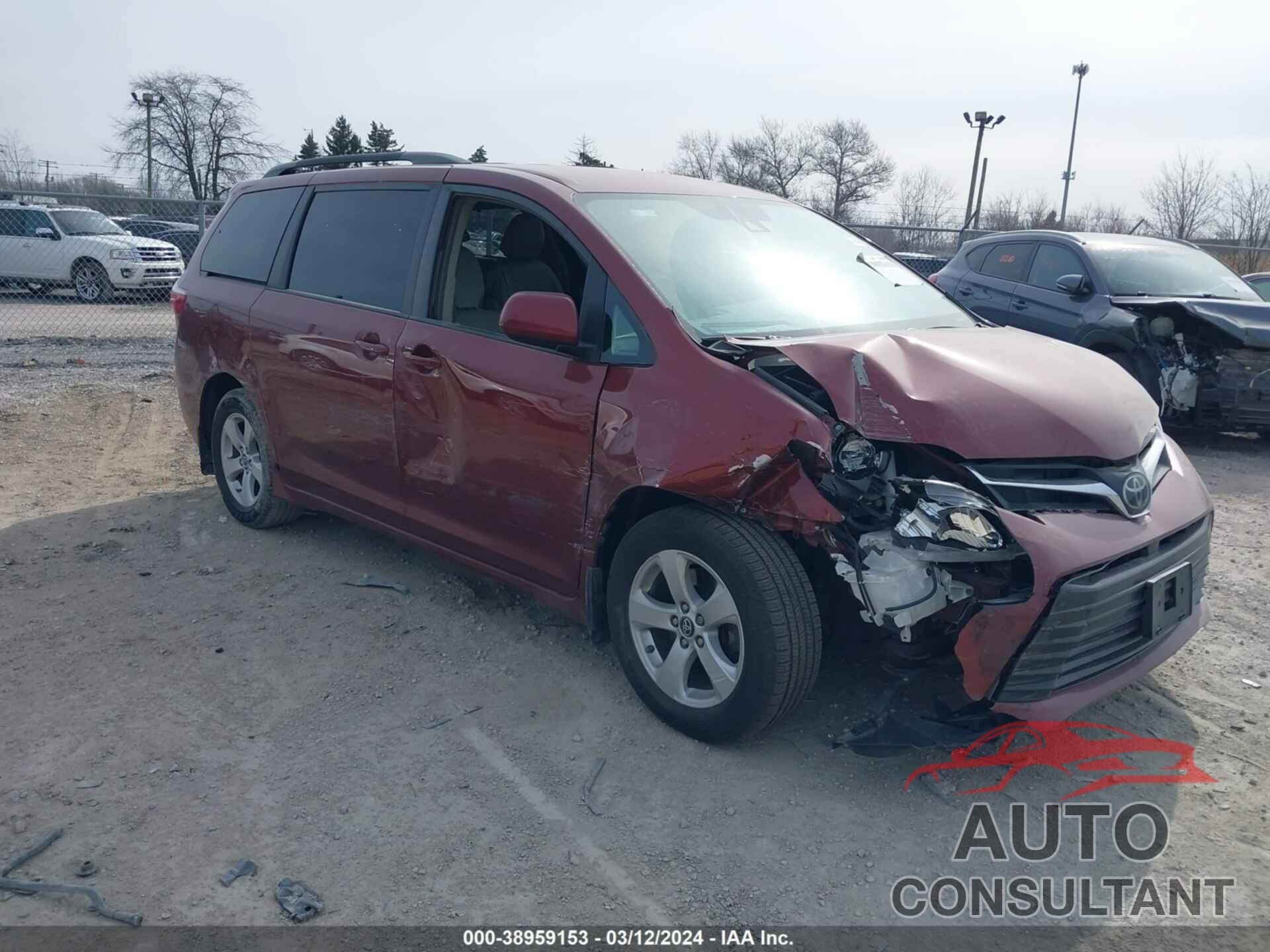 TOYOTA SIENNA 2019 - 5TDKZ3DC9KS009574