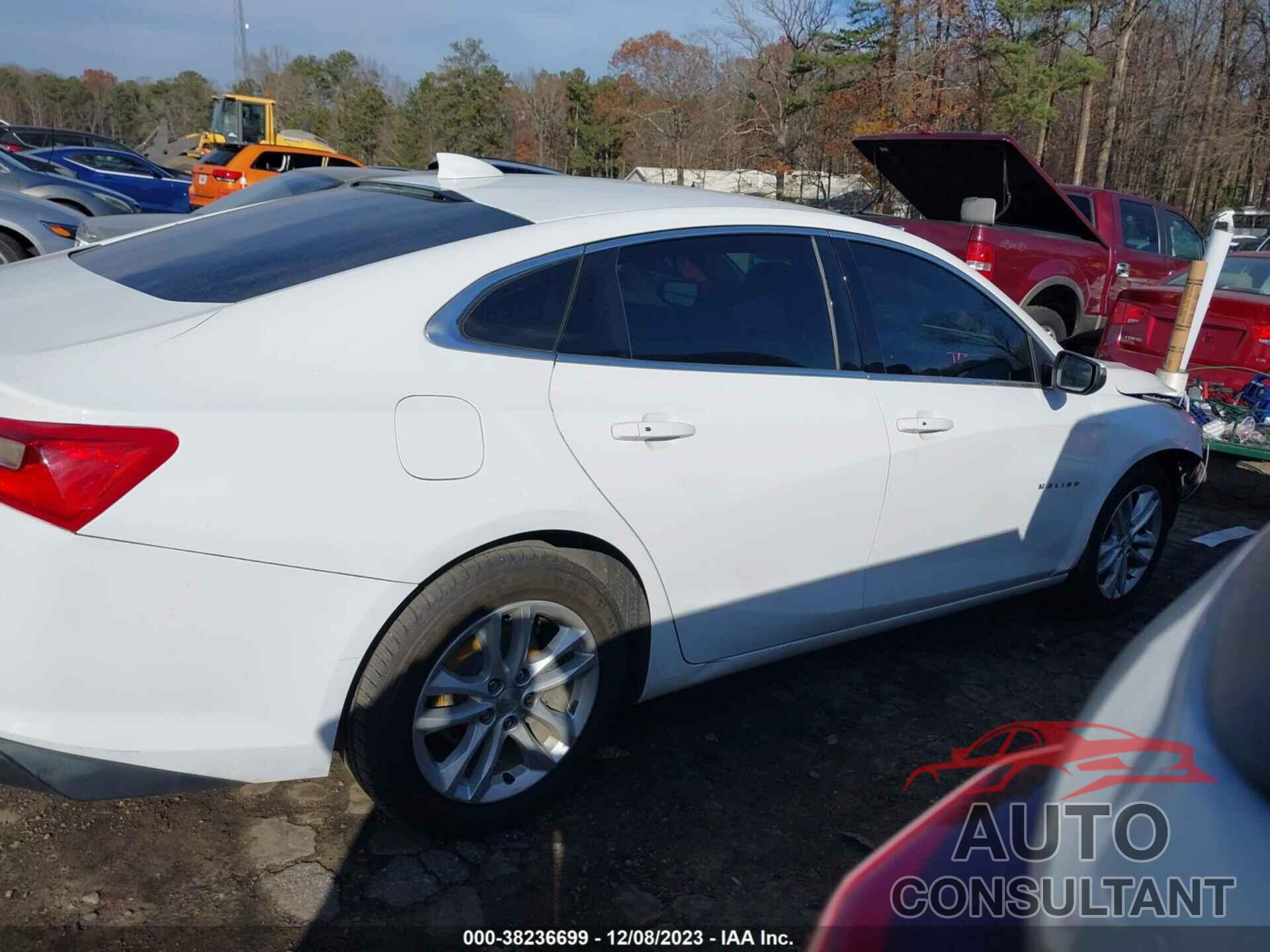 CHEVROLET MALIBU 2017 - 1G1ZE5STXHF256659