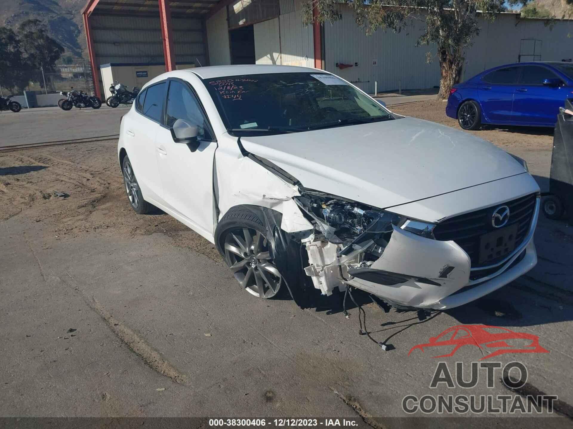 MAZDA MAZDA3 2018 - 3MZBN1L3XJM222319