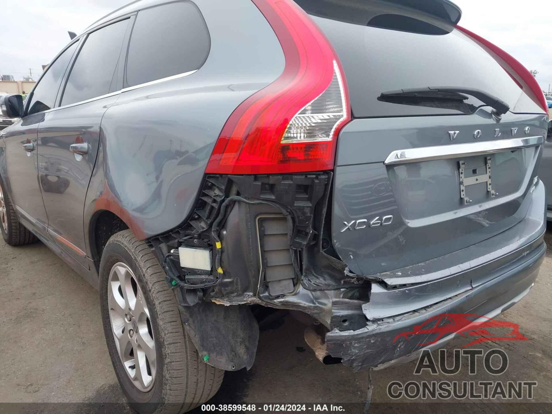 VOLVO XC60 2016 - YV4612RK0G2849516