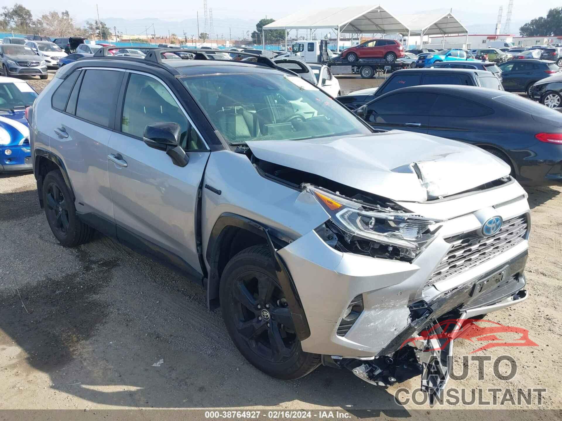 TOYOTA RAV4 2020 - JTMEWRFV6LJ048306