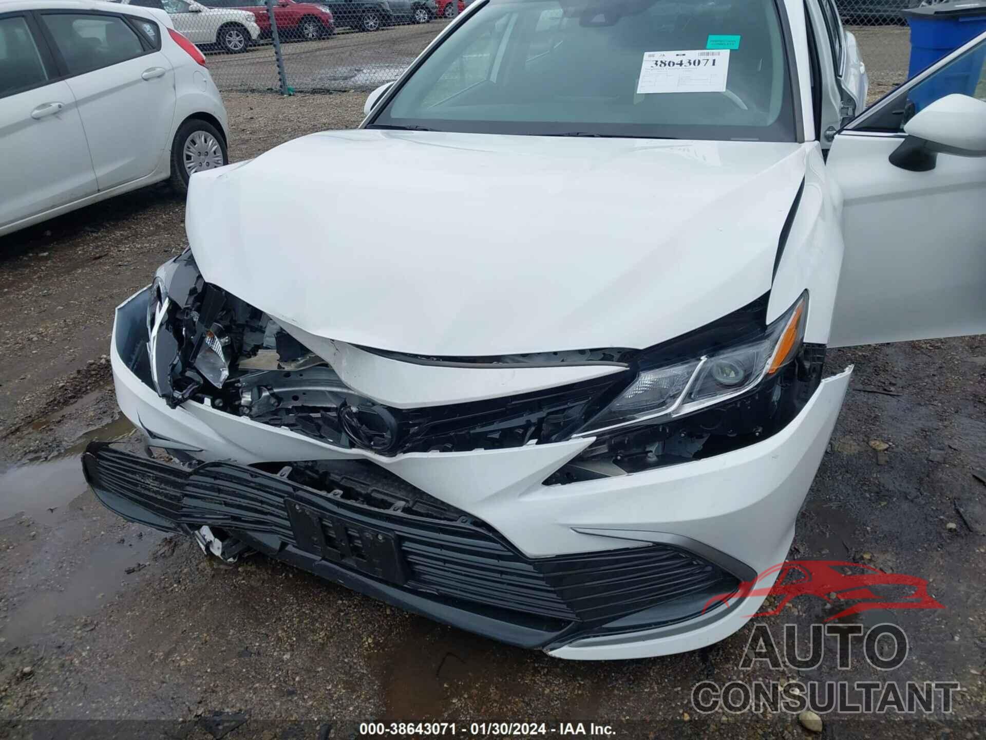 TOYOTA CAMRY 2021 - 4T1C11AK4MU478741