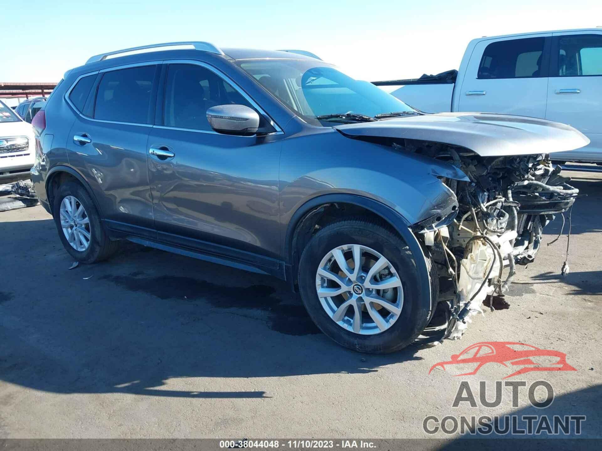 NISSAN ROGUE 2019 - KNMAT2MTXKP556001