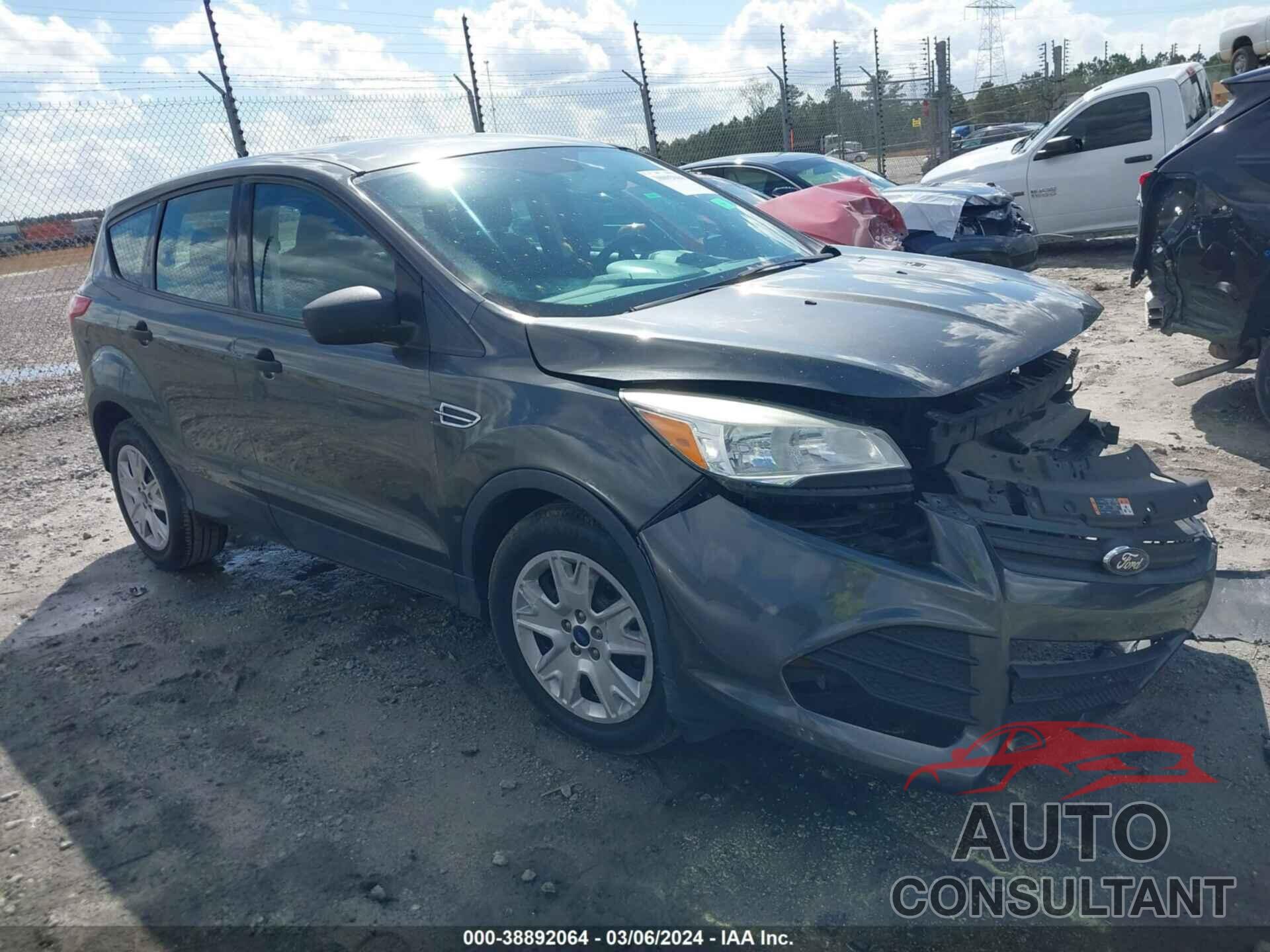 FORD ESCAPE 2016 - 1FMCU0F77GUA72429