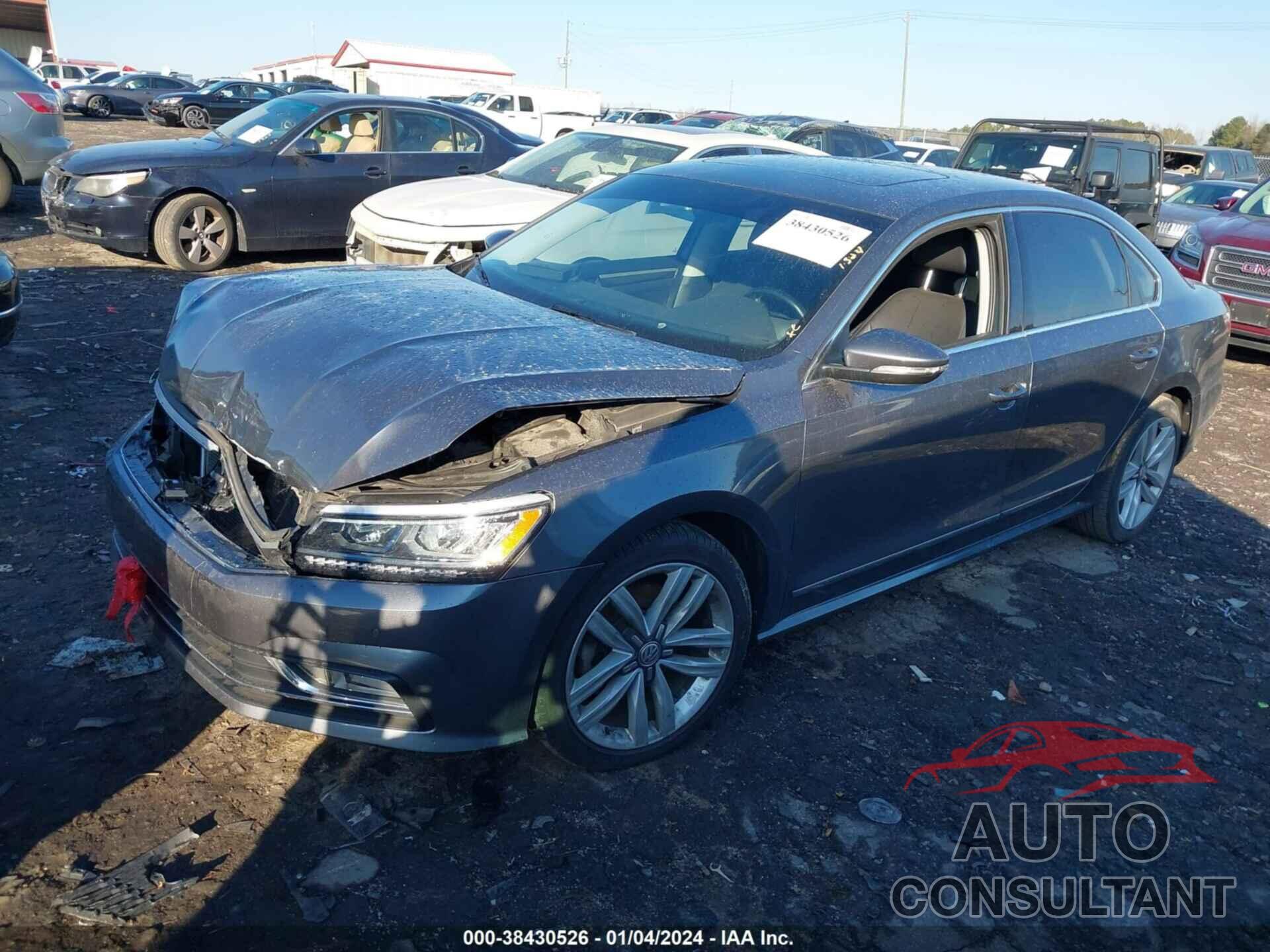 VOLKSWAGEN PASSAT 2017 - 1VWGT7A31HC048878