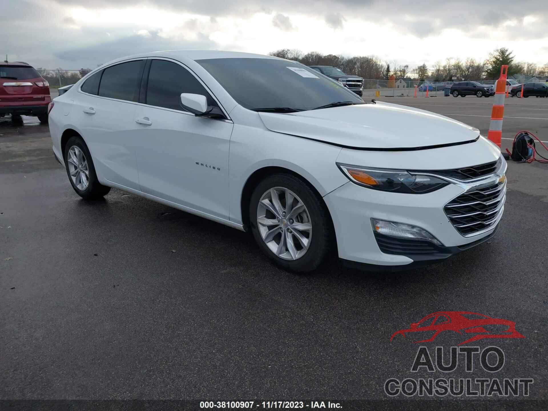 CHEVROLET MALIBU 2021 - 1G1ZD5ST6MF063101