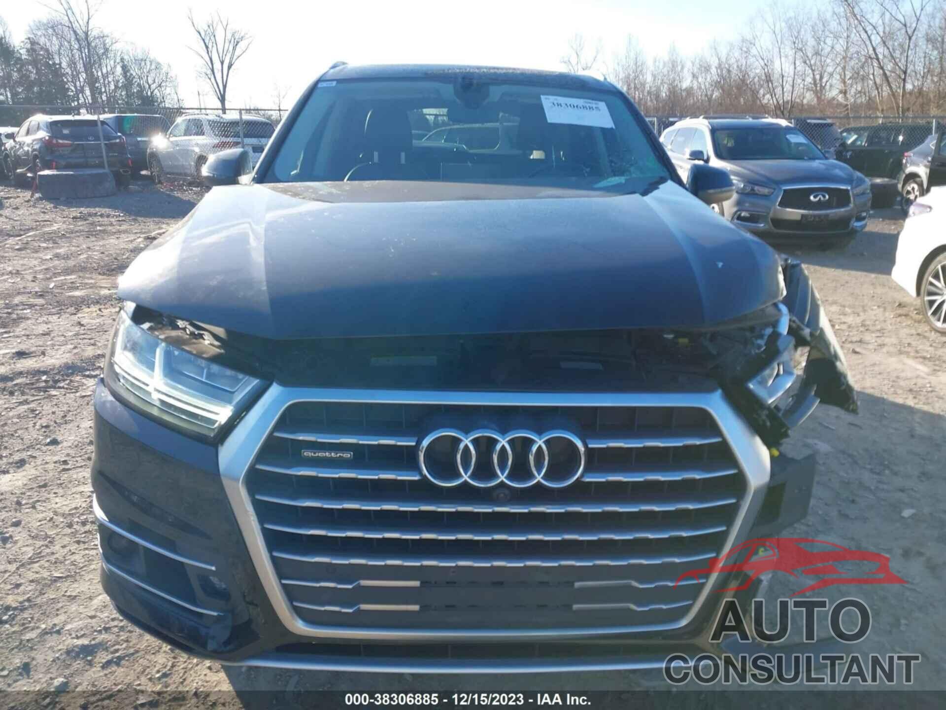 AUDI Q7 2018 - WA1LAAF75JD053656