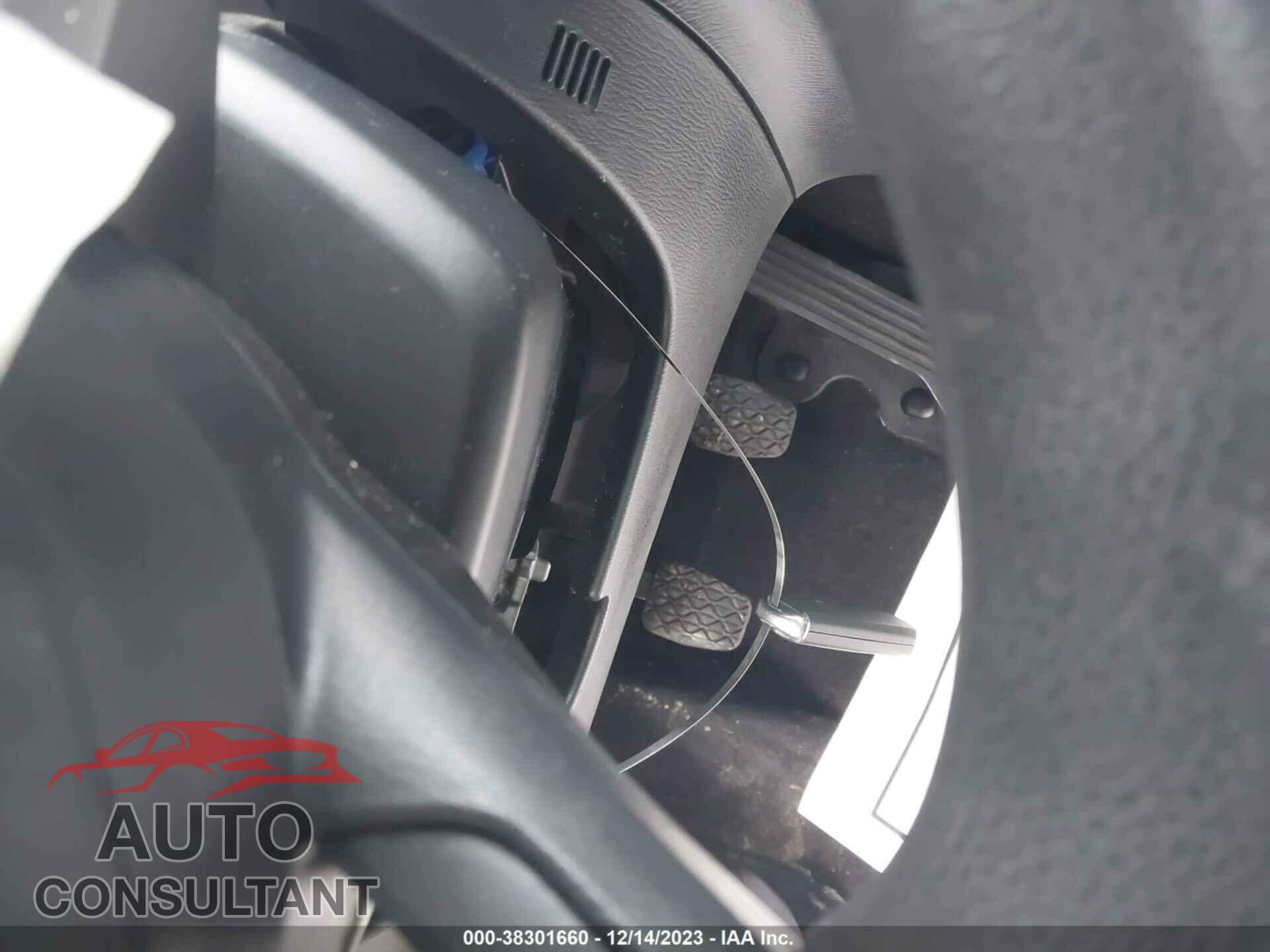 MAZDA MAZDA3 2017 - 3MZBN1U70HM123696