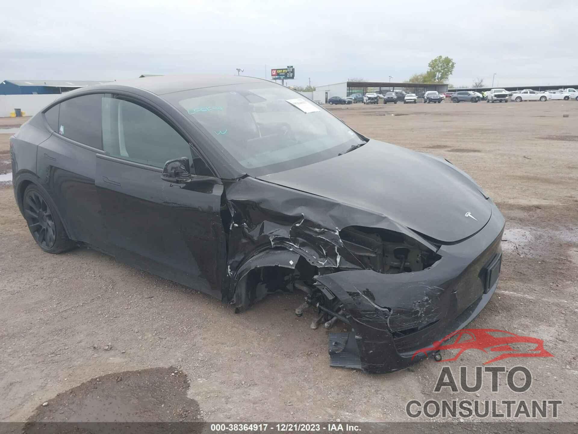 TESLA MODEL Y 2023 - 7SAYGDEEXPA076041