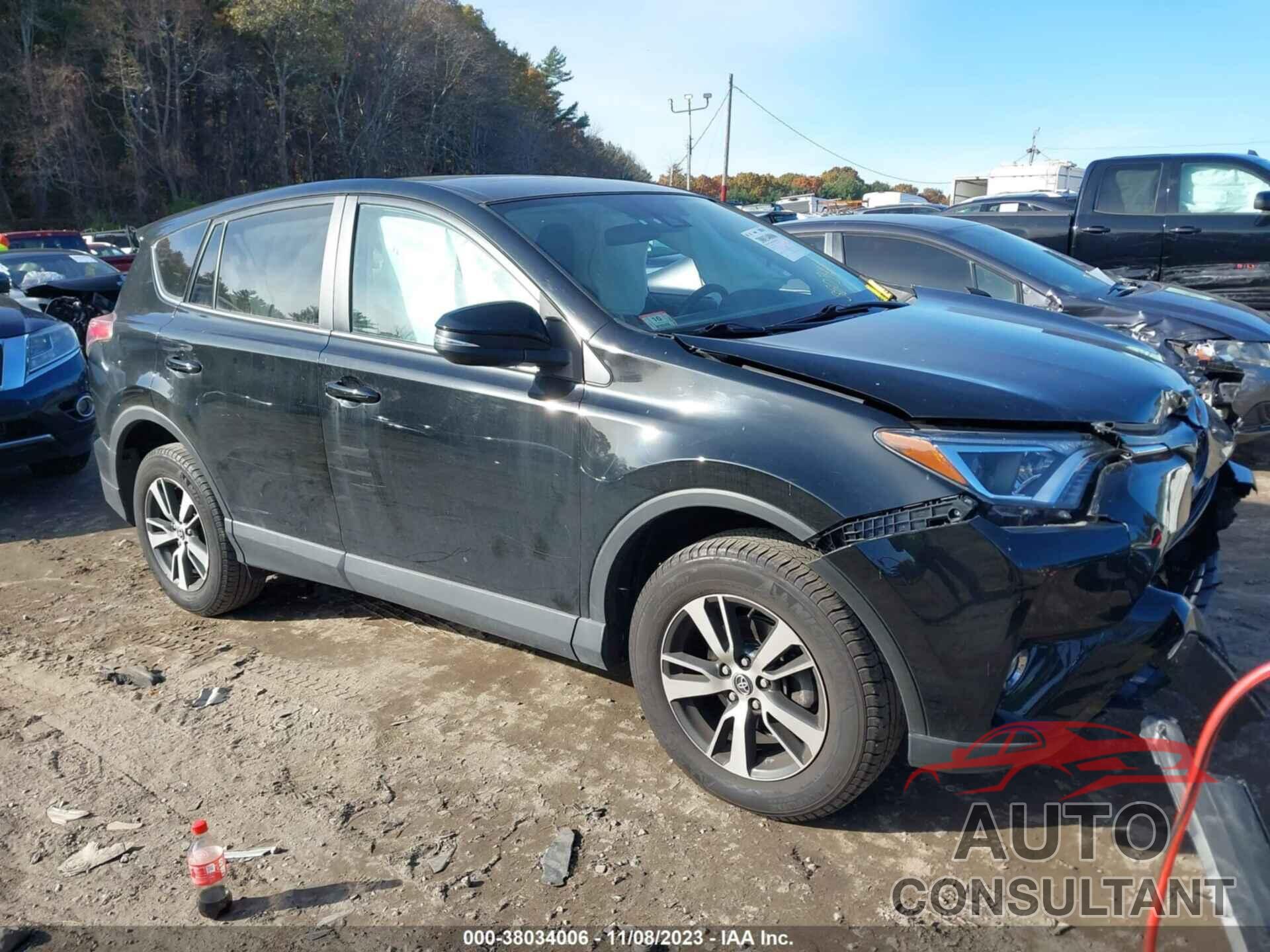 TOYOTA RAV4 2018 - 2T3RFREV8JW754002